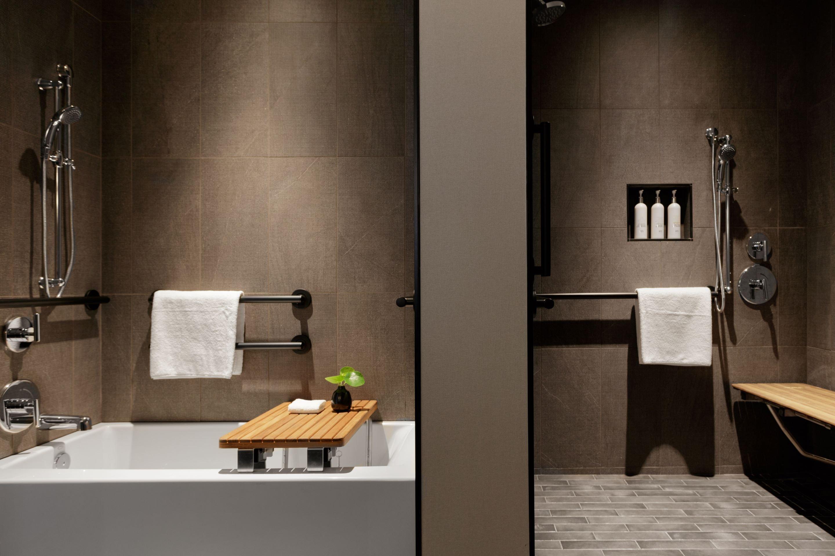 Studio Accessible King Size Bed