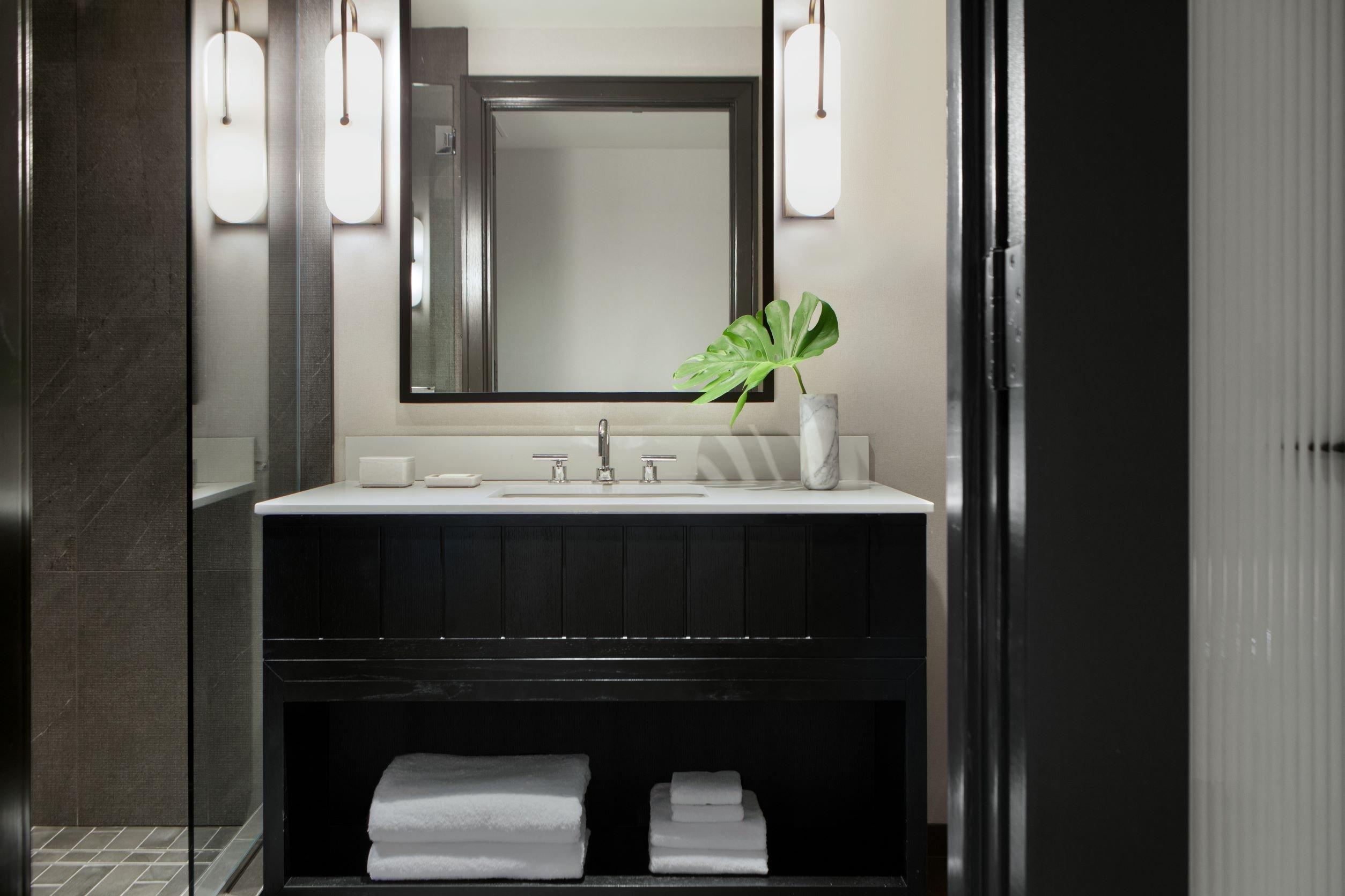 Double City View King Bed