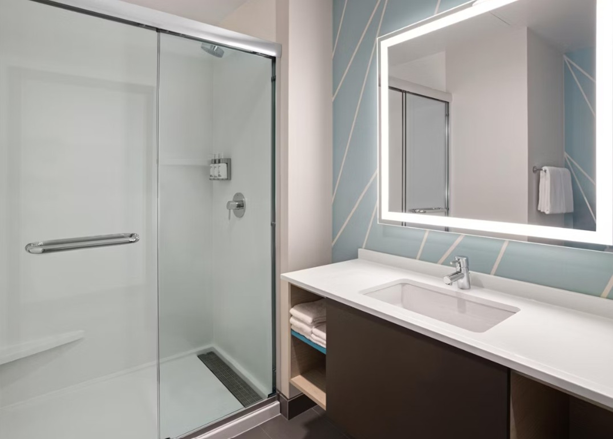 Double Accessible King Size Bed