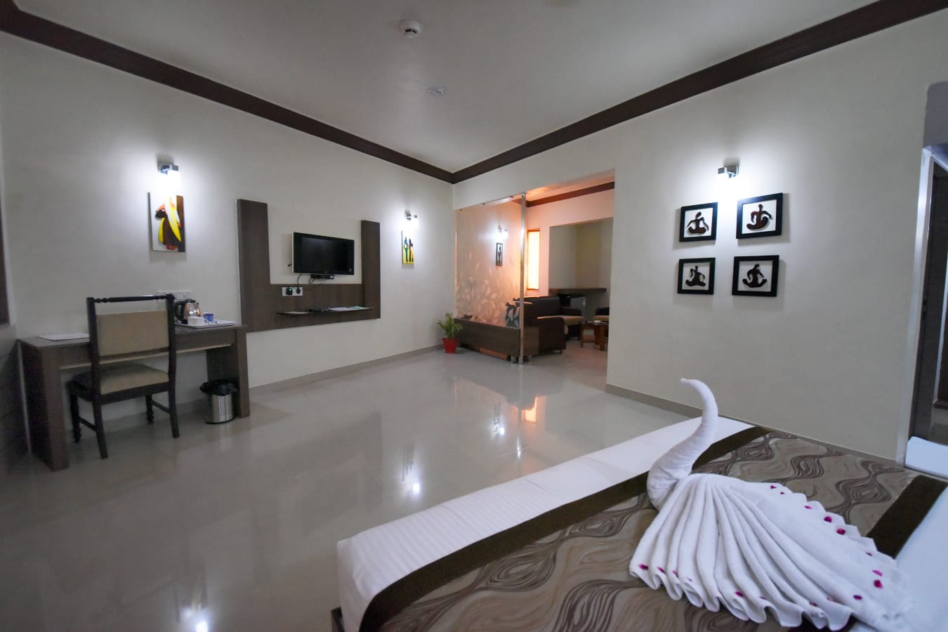 Suite Deluxe King Bed