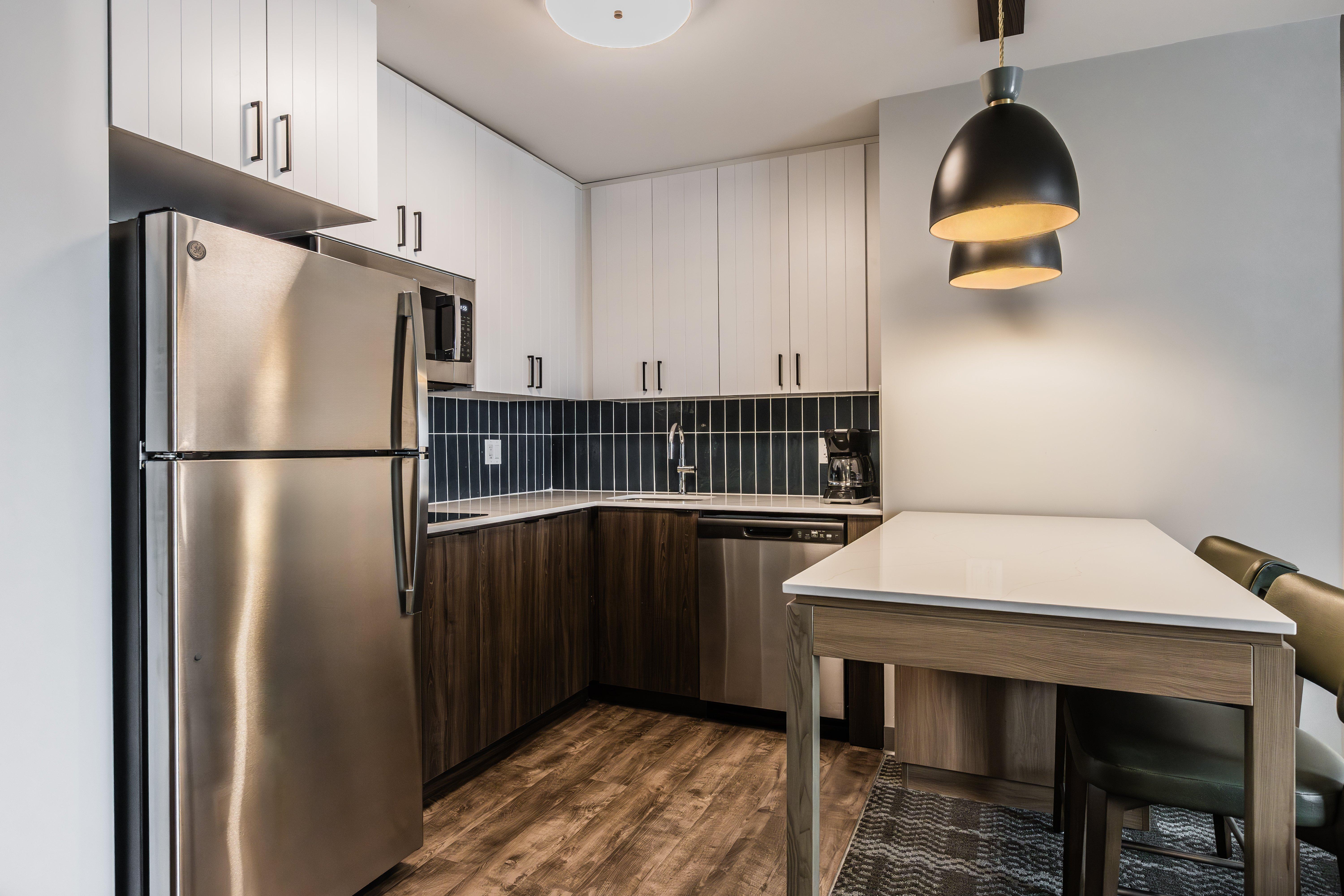 Suite with Kitchenette