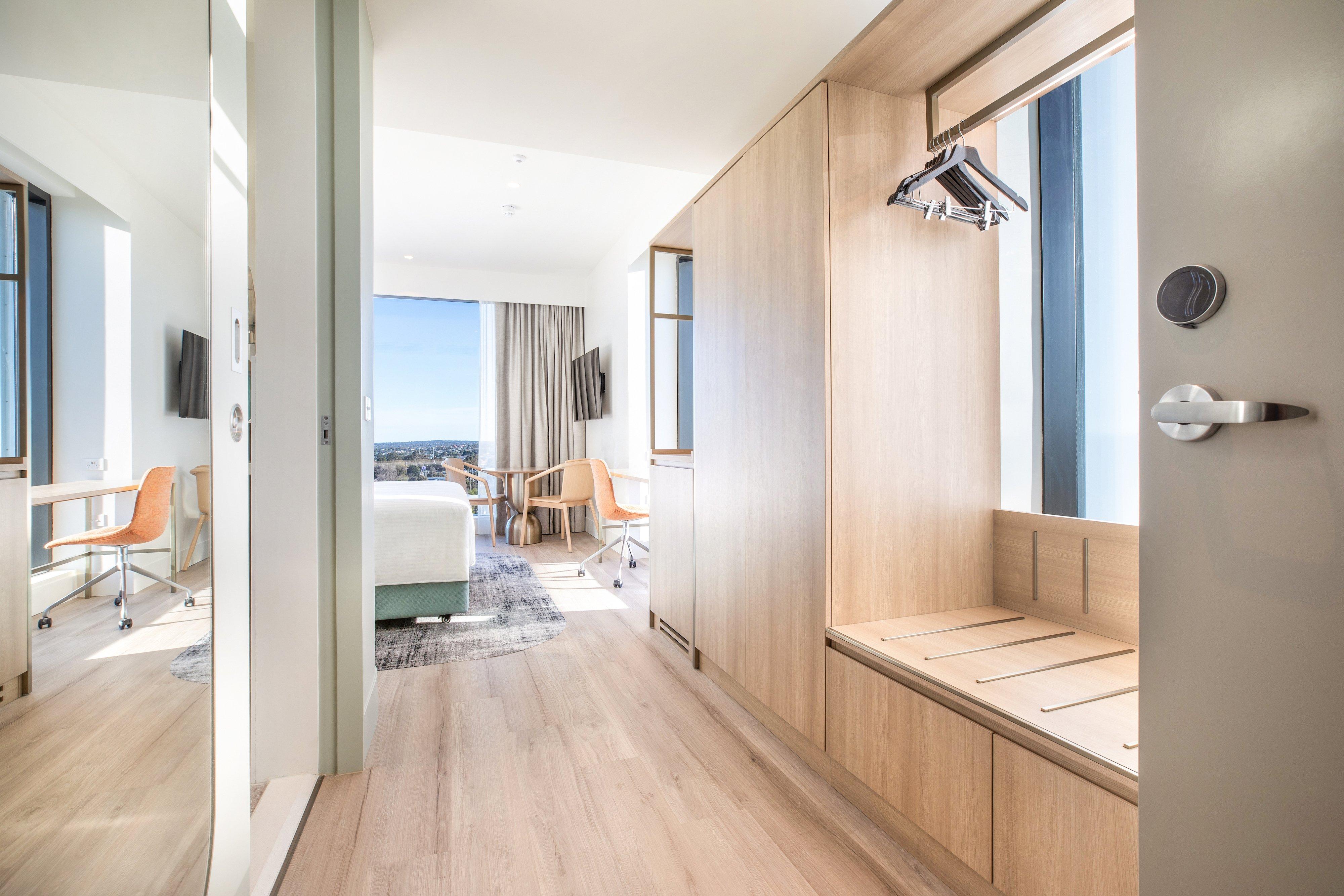 Double Bay View King Bed