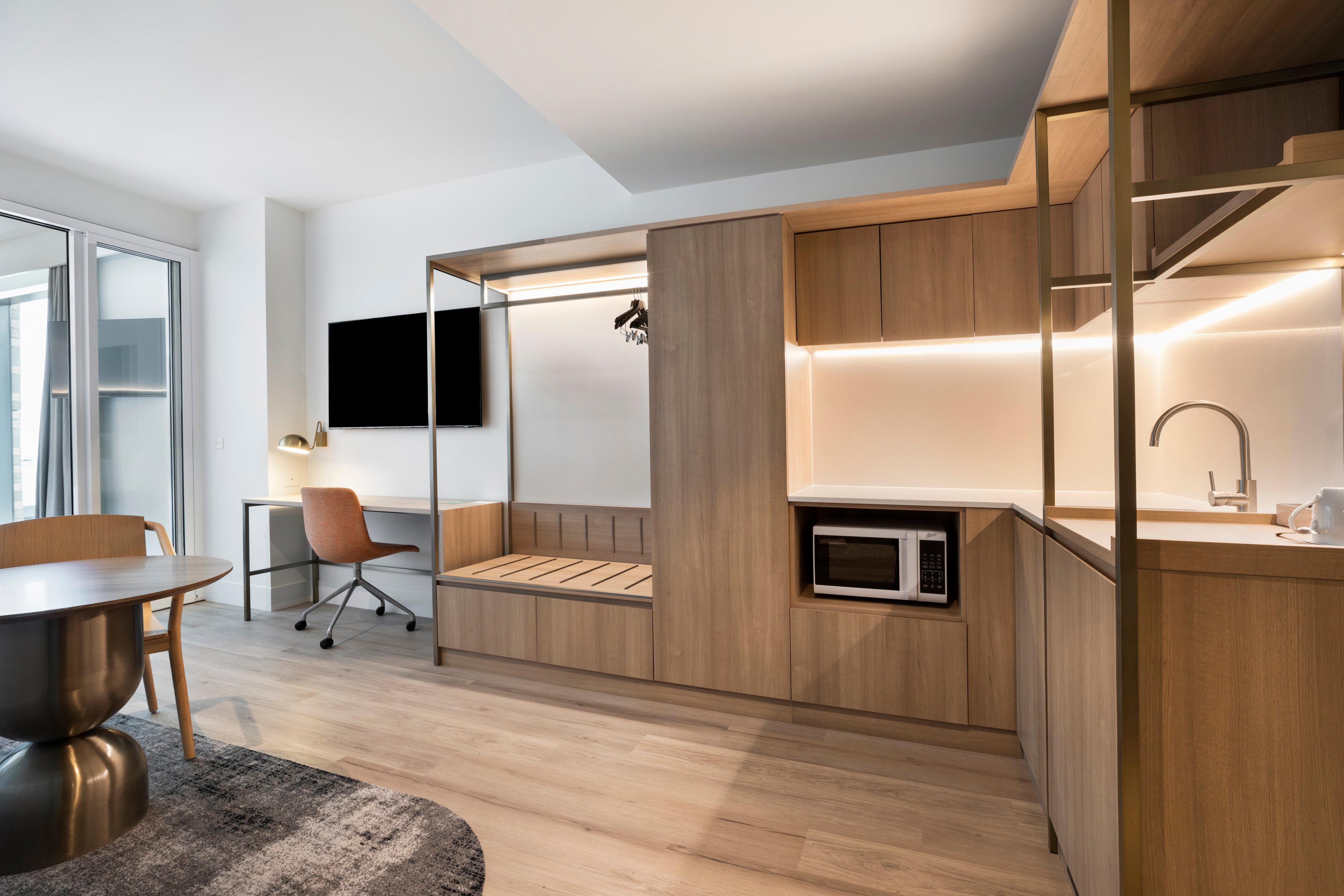 Suite with Kitchenette