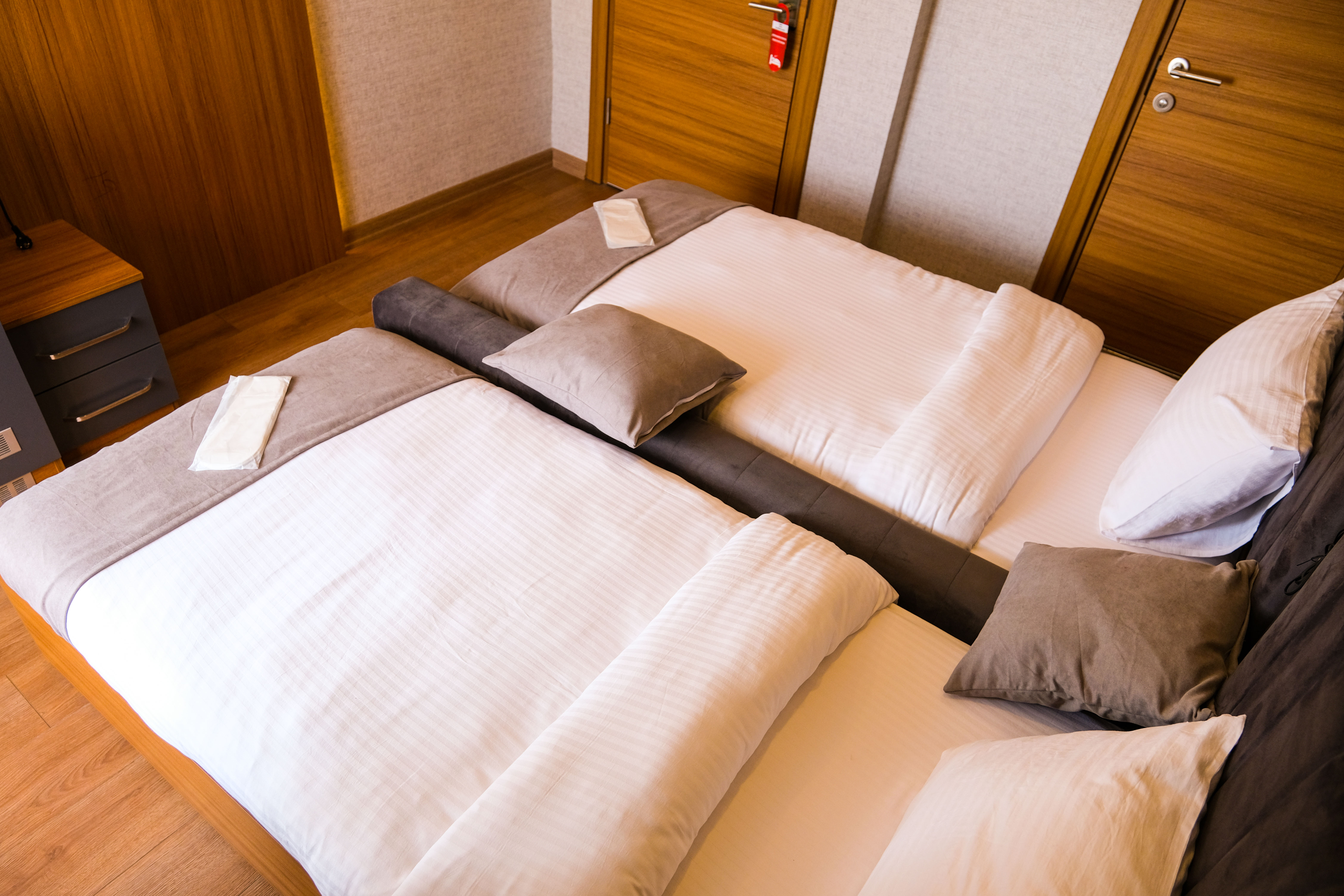 Double or Twin Standard