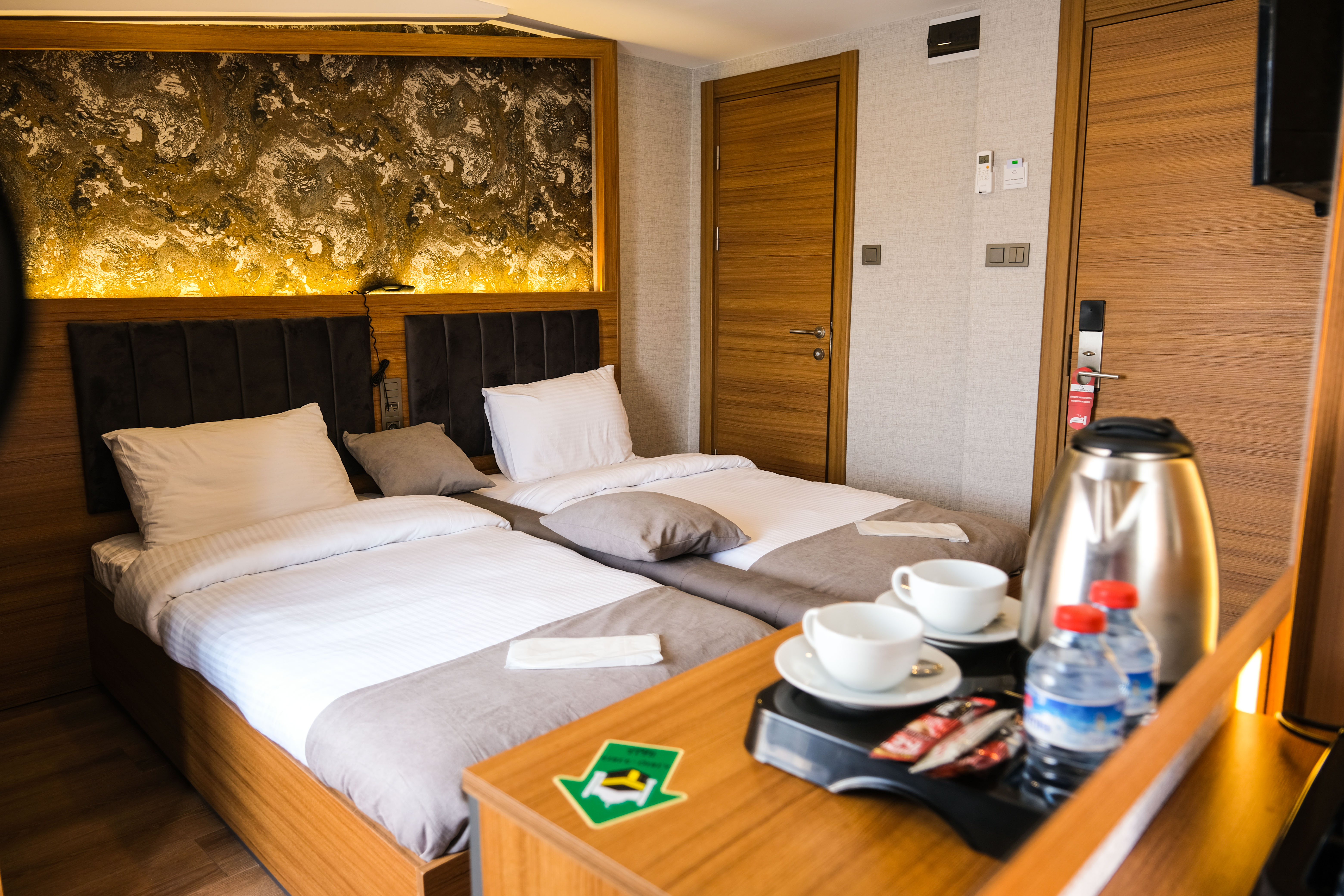 Double or Twin Standard