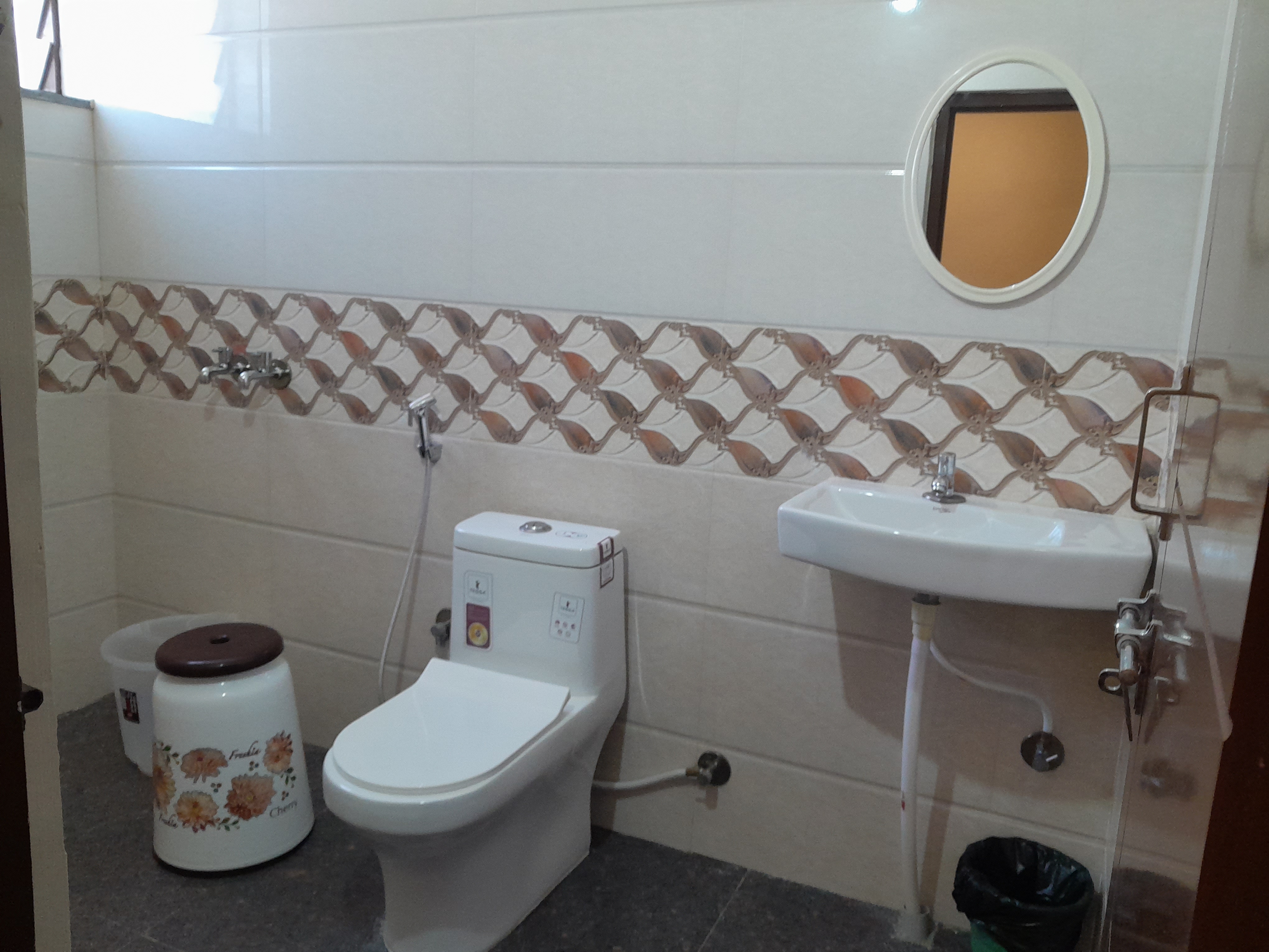 Double Deluxe One Bed