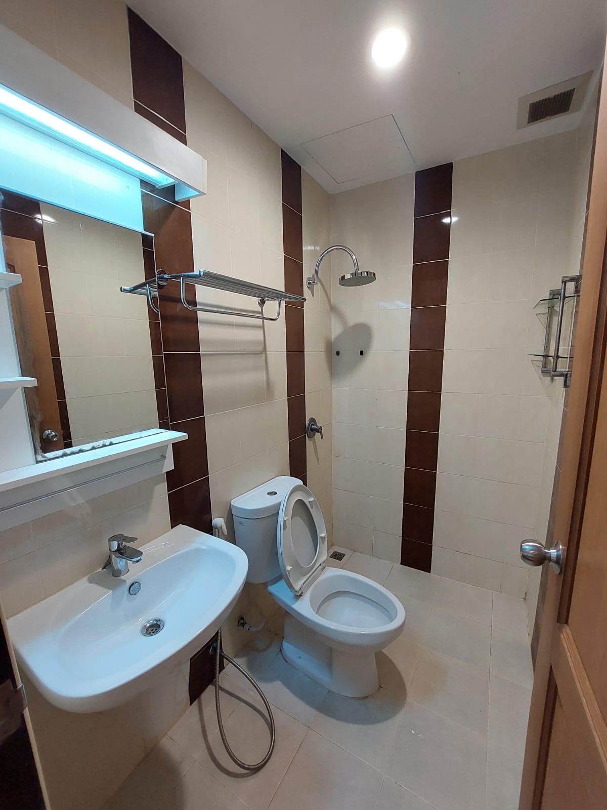 Double Deluxe King Bed