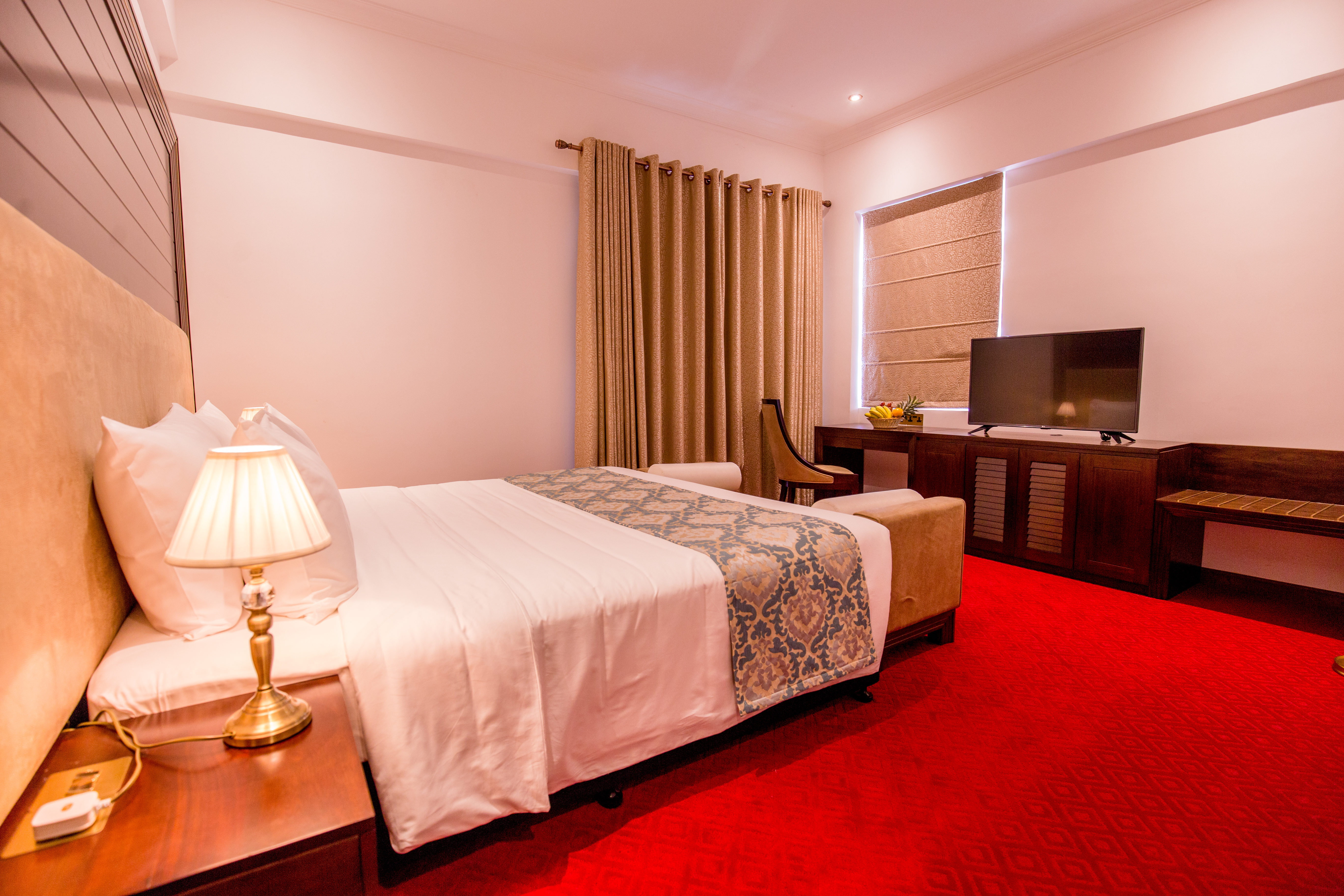 Double Deluxe King Bed