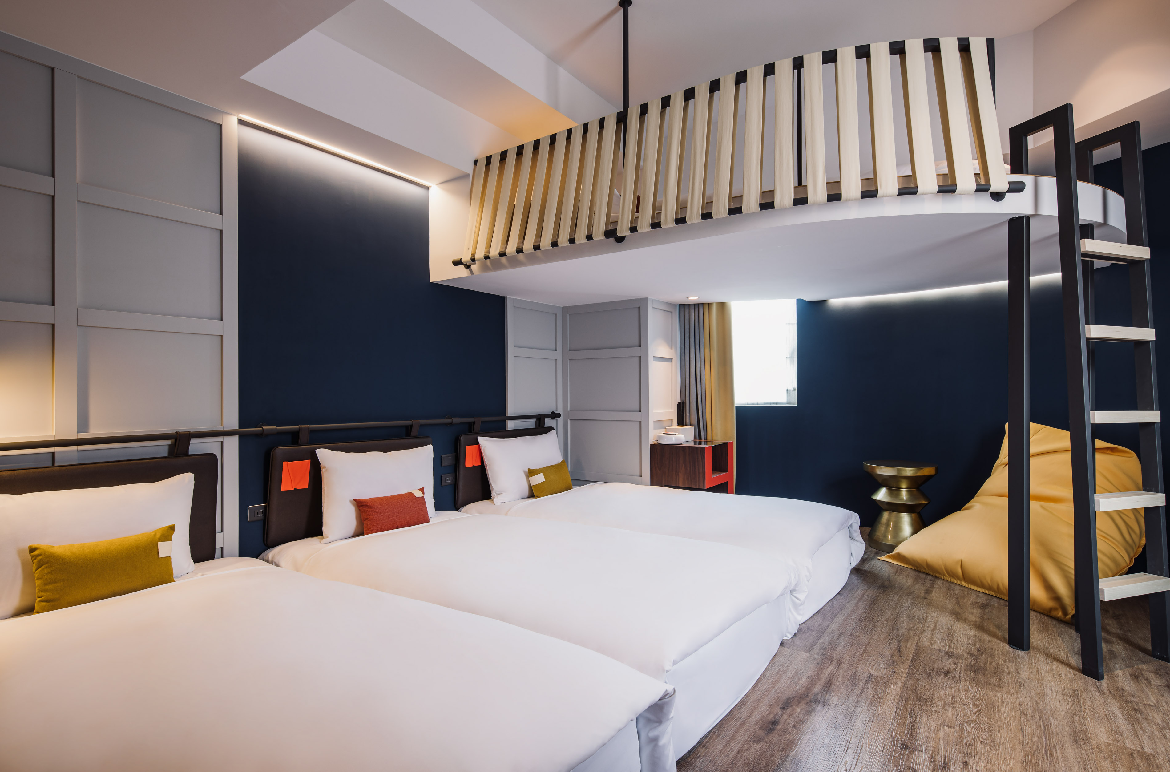 Family Room Capacity 3