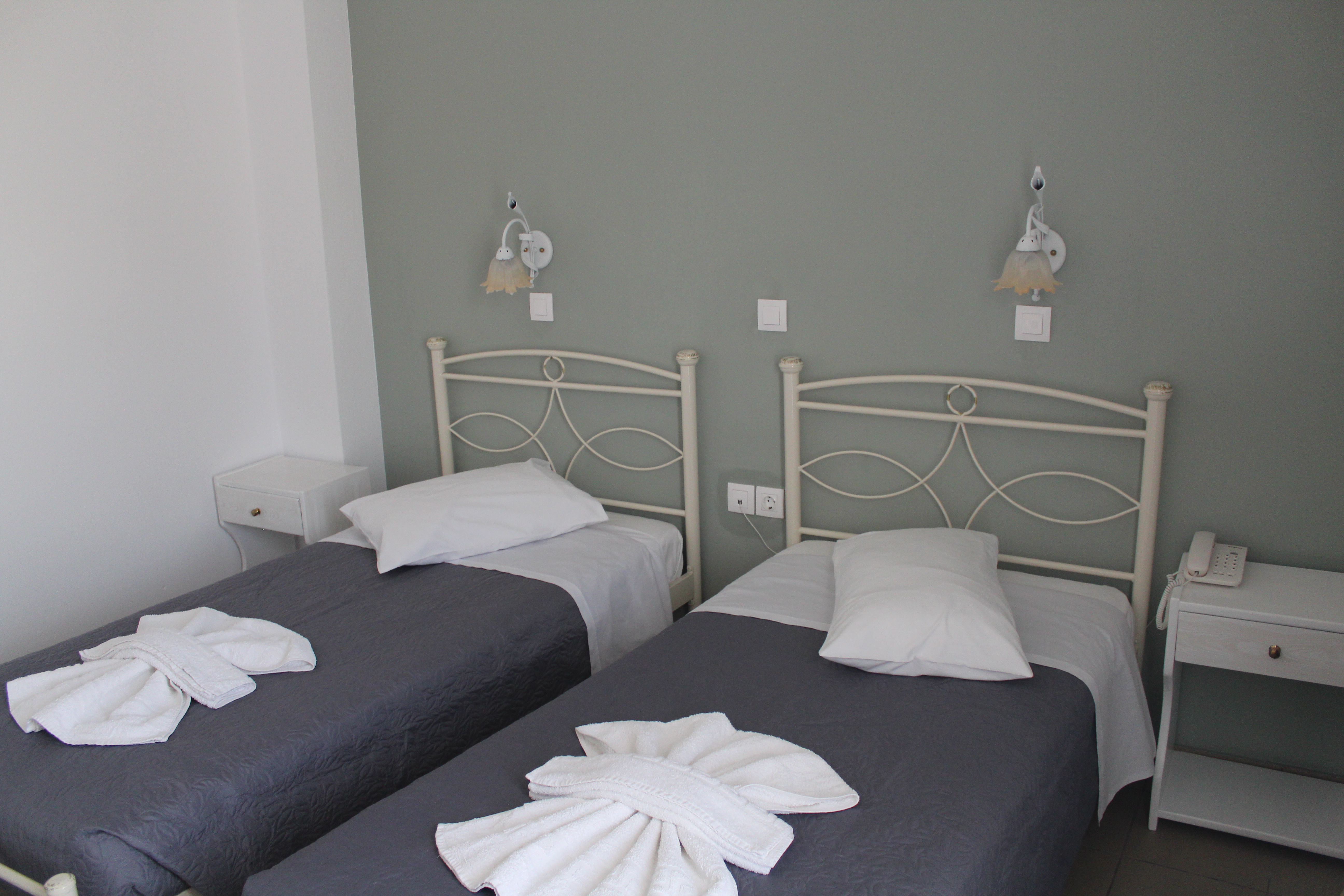 Double or Twin Side Sea View