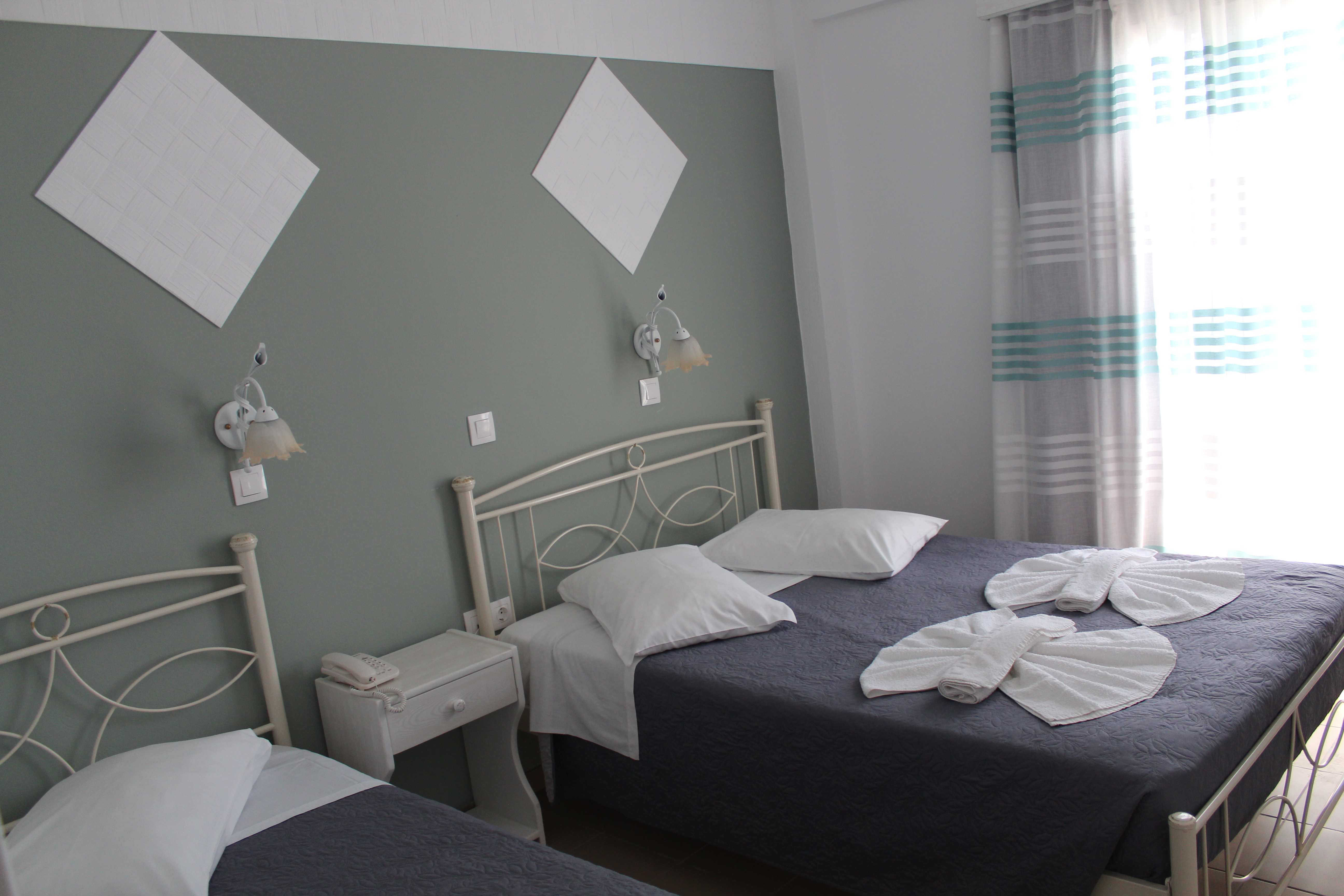 Double or Twin Side Sea View