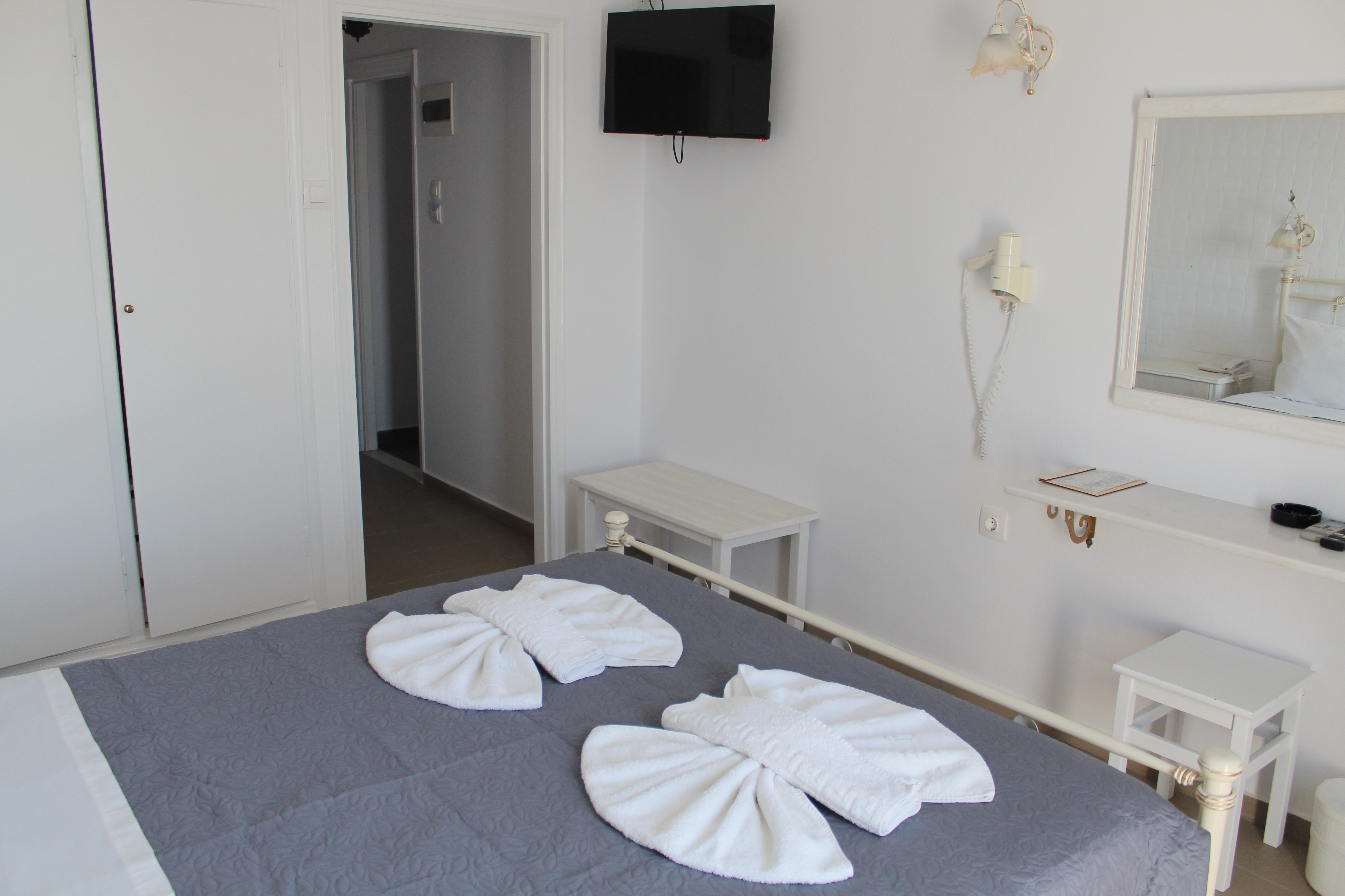 Double or Twin Side Sea View