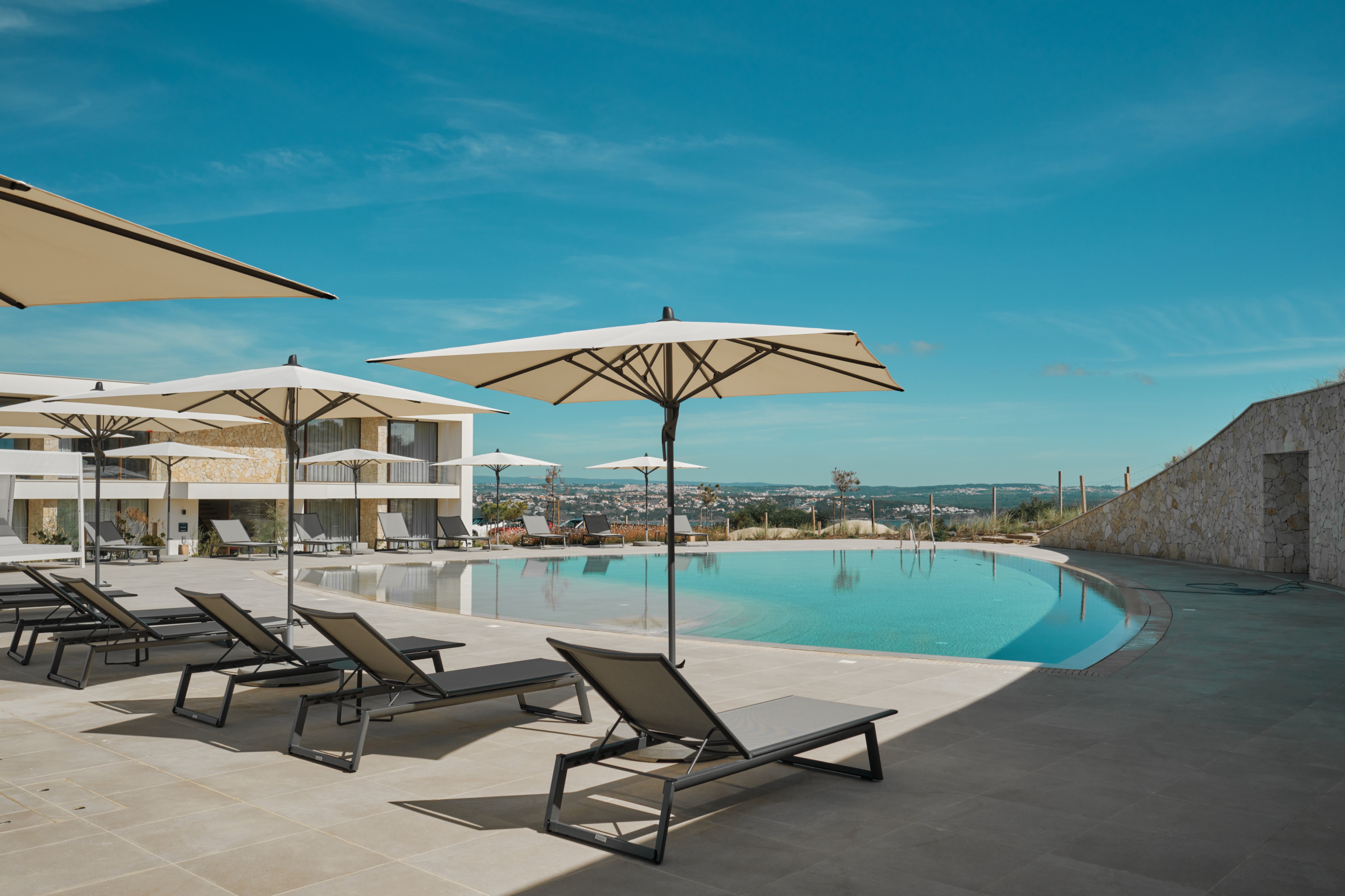 Apartment Three Bedrooms Three Bathrooms