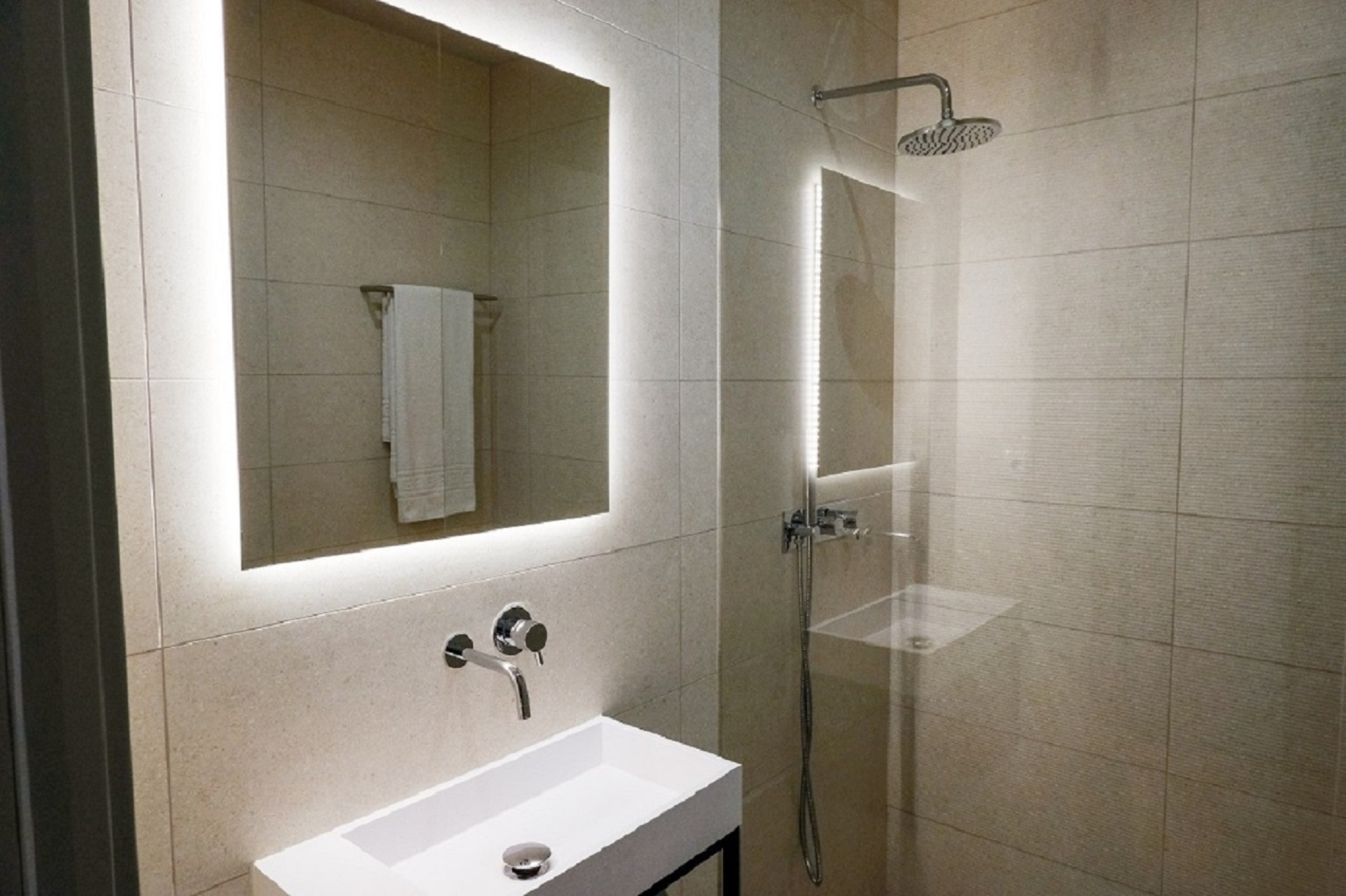 Apartment Three Bedrooms Three Bathrooms