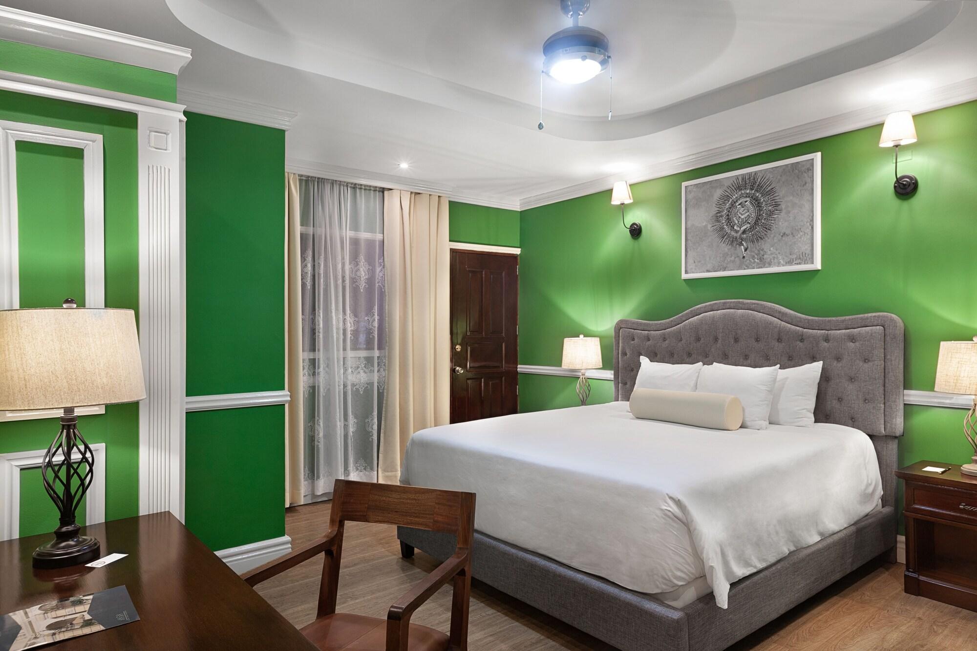 Double Queen Size Bed