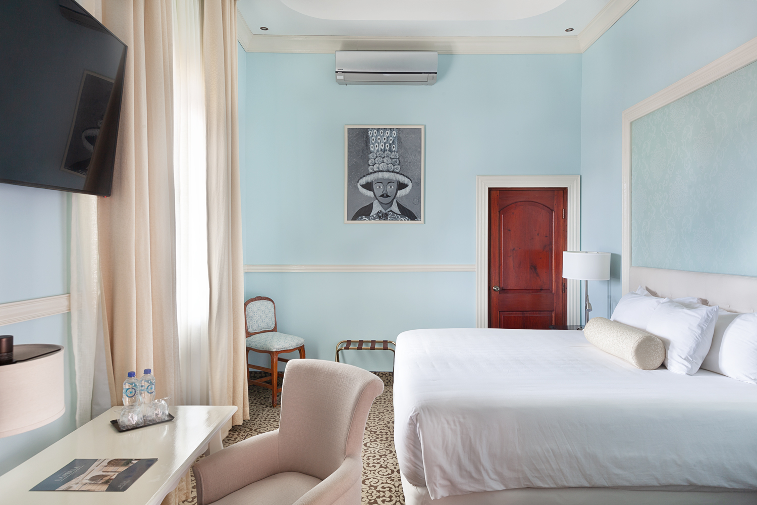 Double King Bed Non Smoking