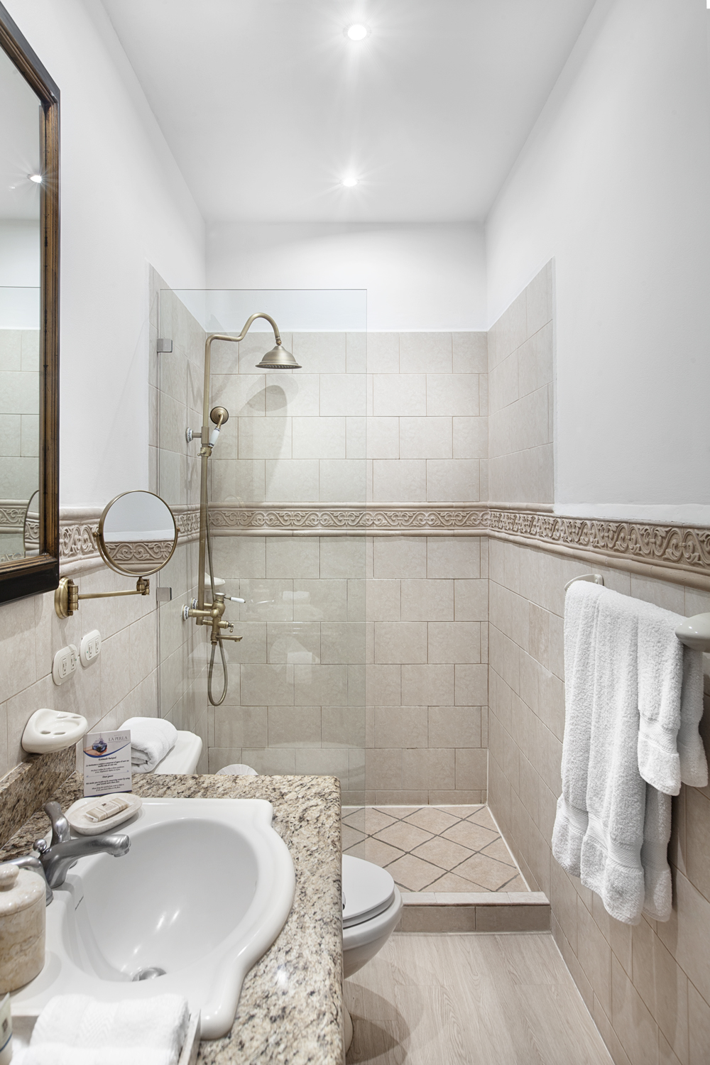 Double Two Queen Beds