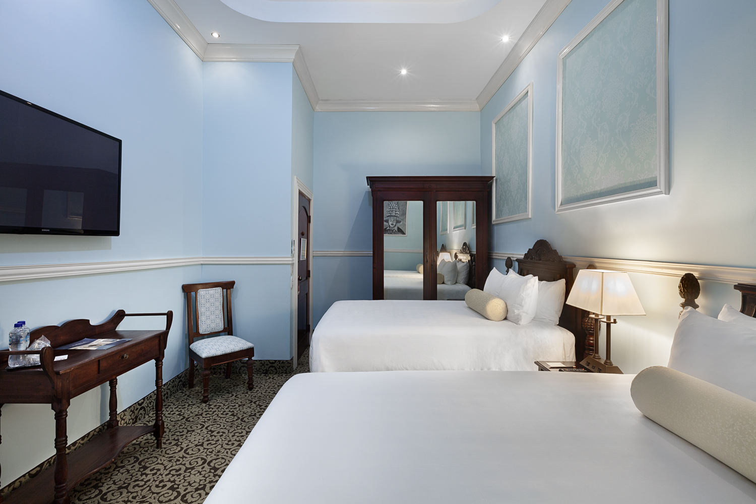 Double Two Queen Beds