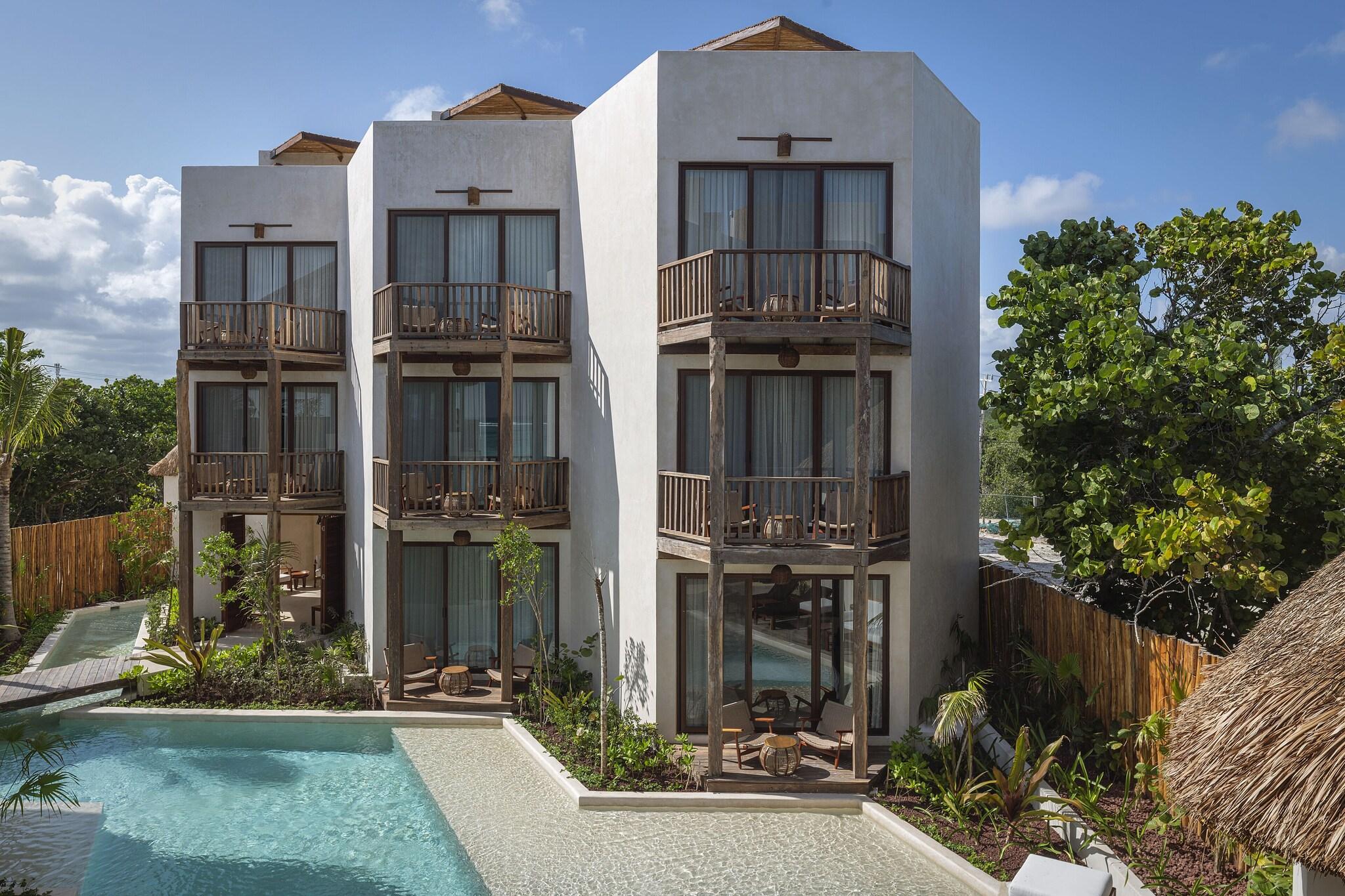 Double Partial Ocean View King Bed