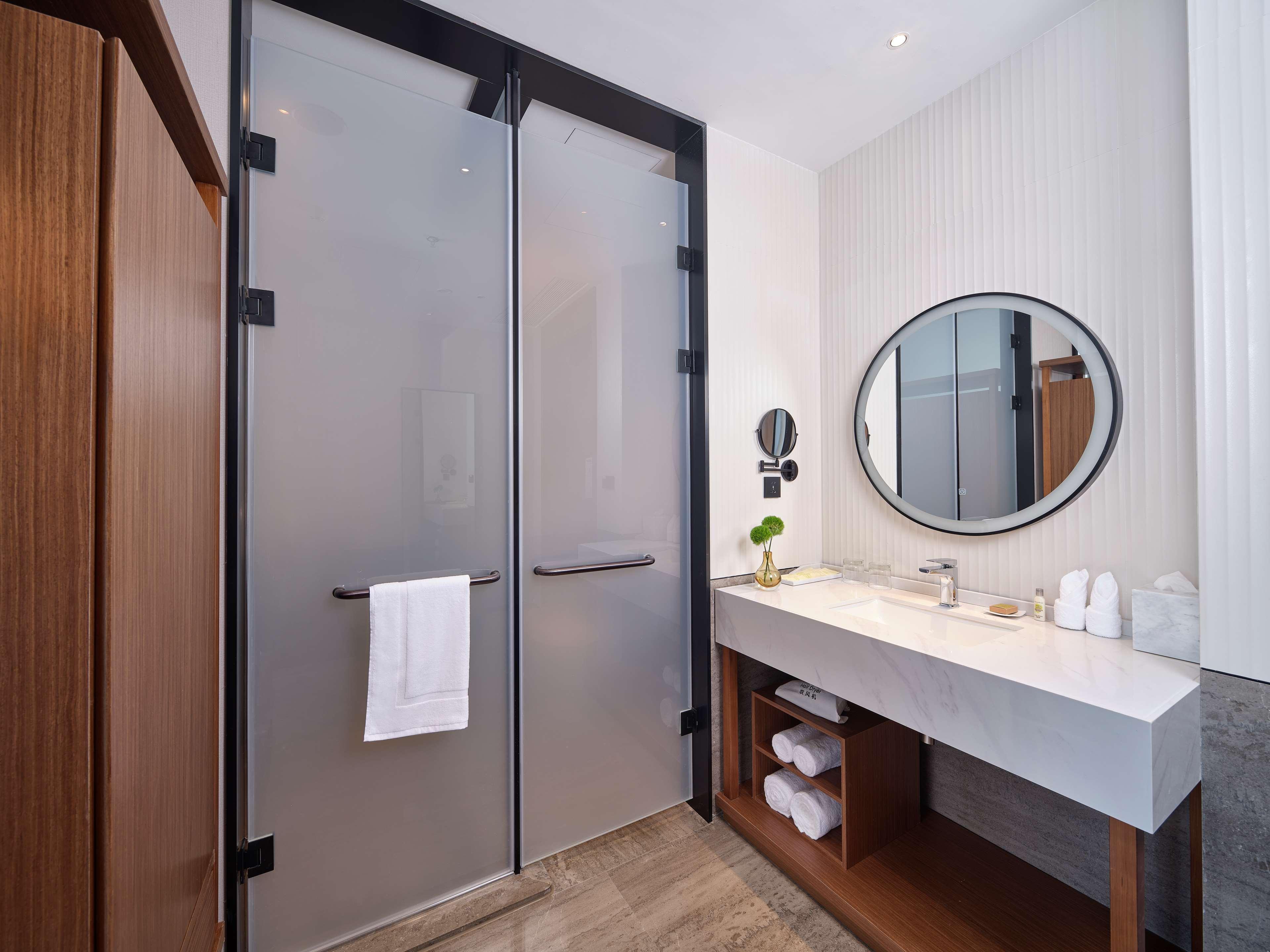 Double Guest Room King Bed