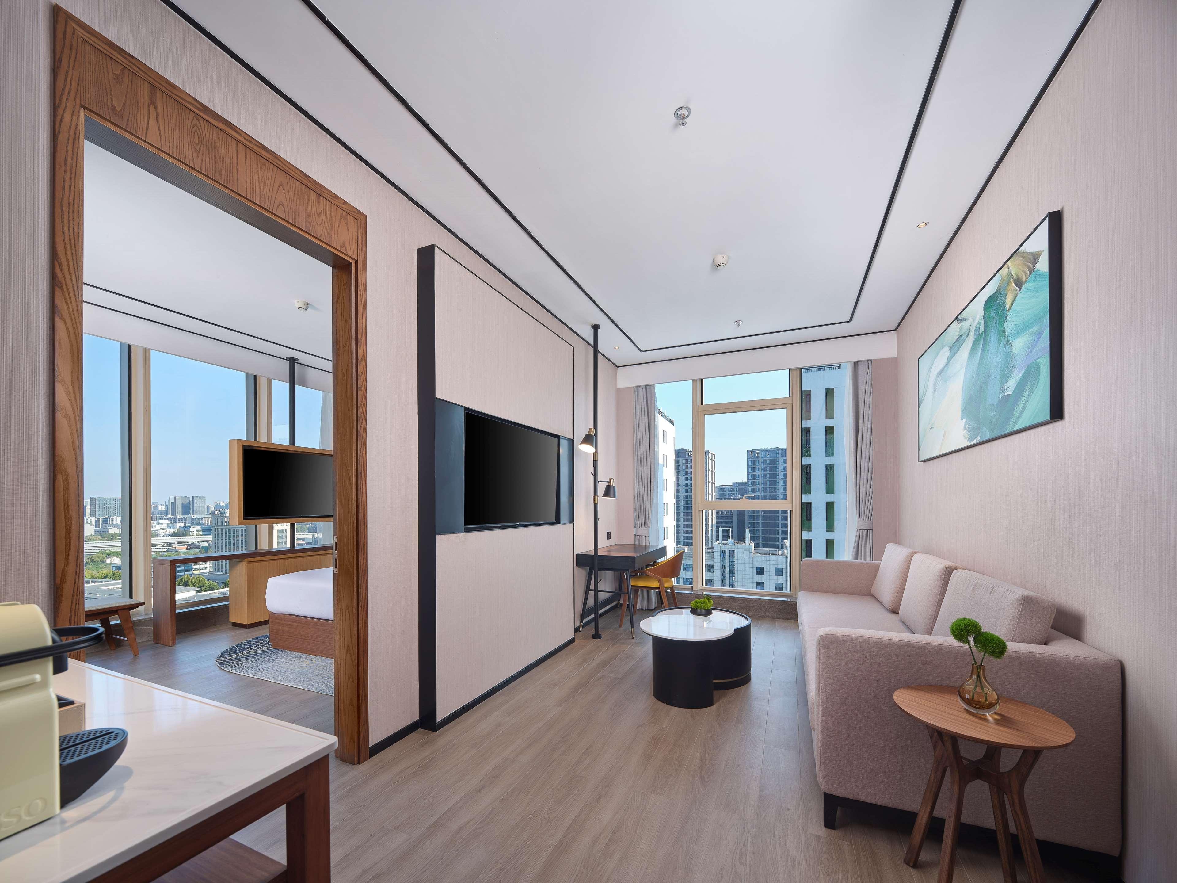 Junior Suite King Size Bed