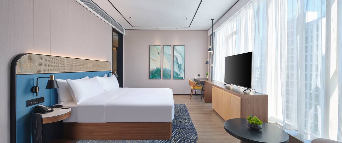 Double Deluxe King Bed