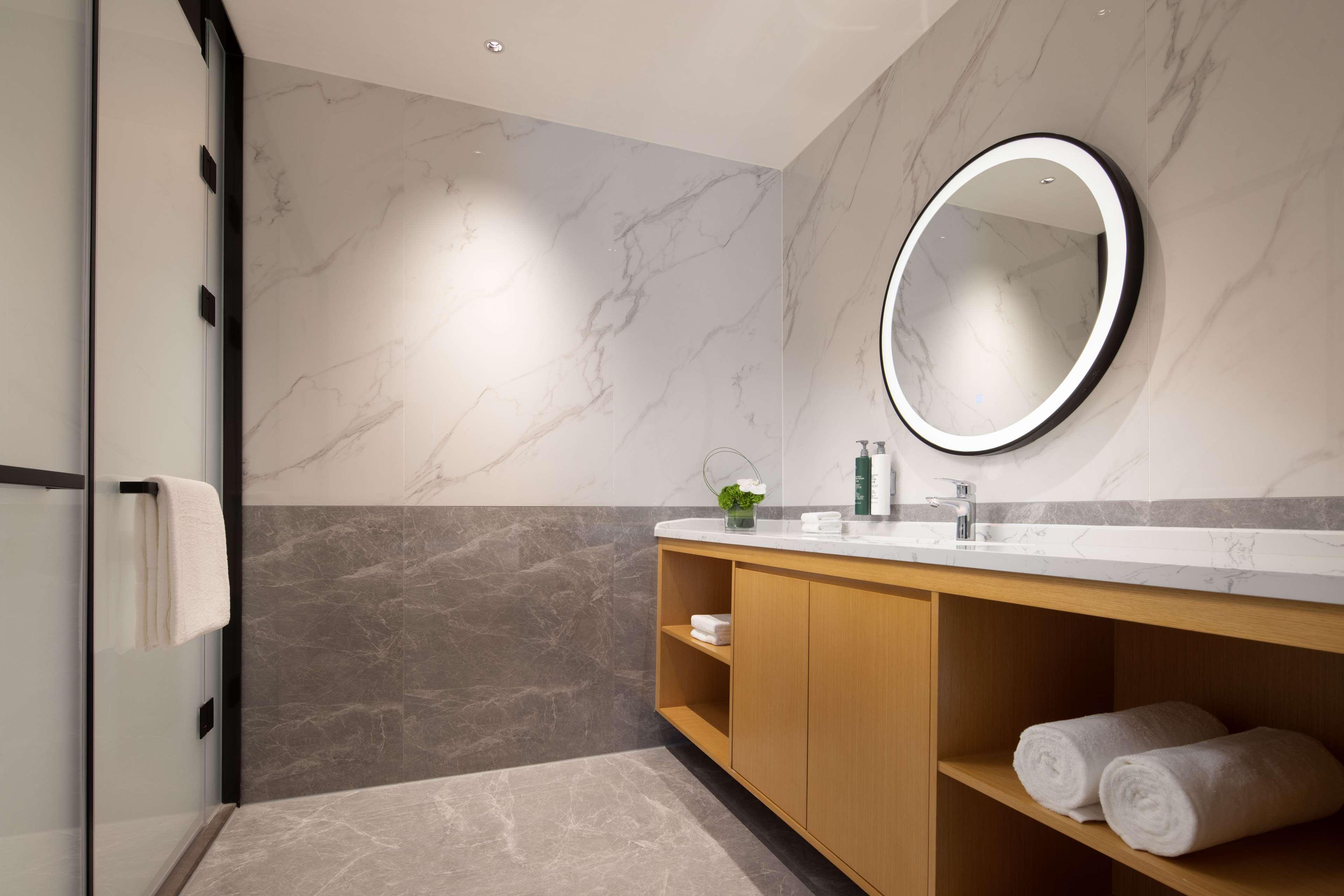 Suite King Bed One Bedroom 