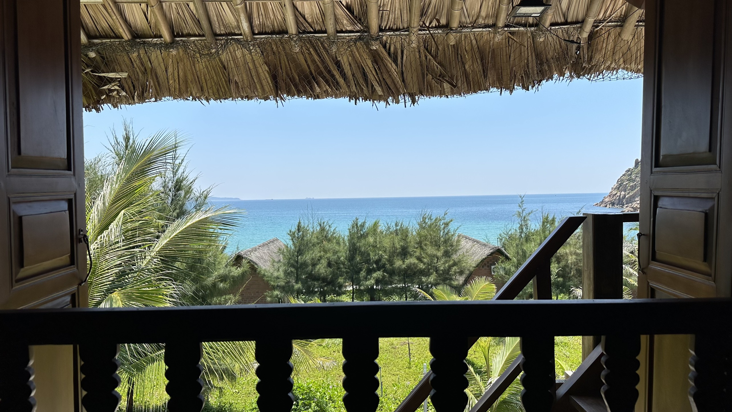 Villa Six Bedrooms Three Bathrooms