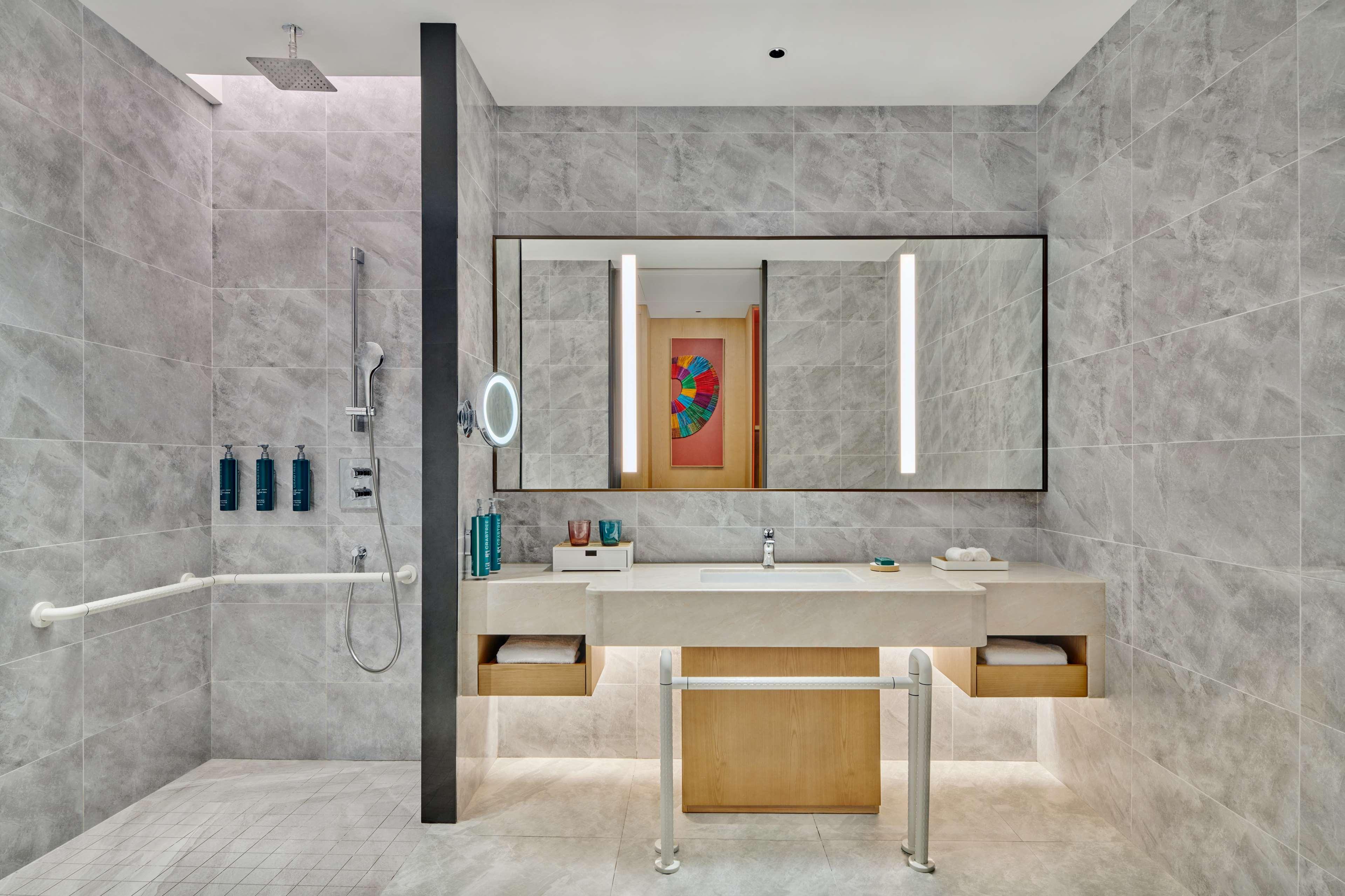 Double Accessible King Size Bed