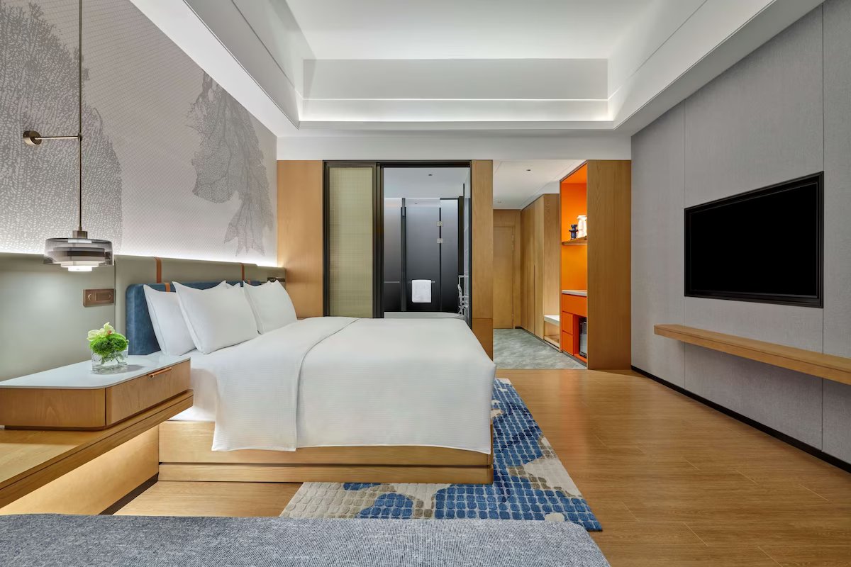 Double Guest Room King Bed