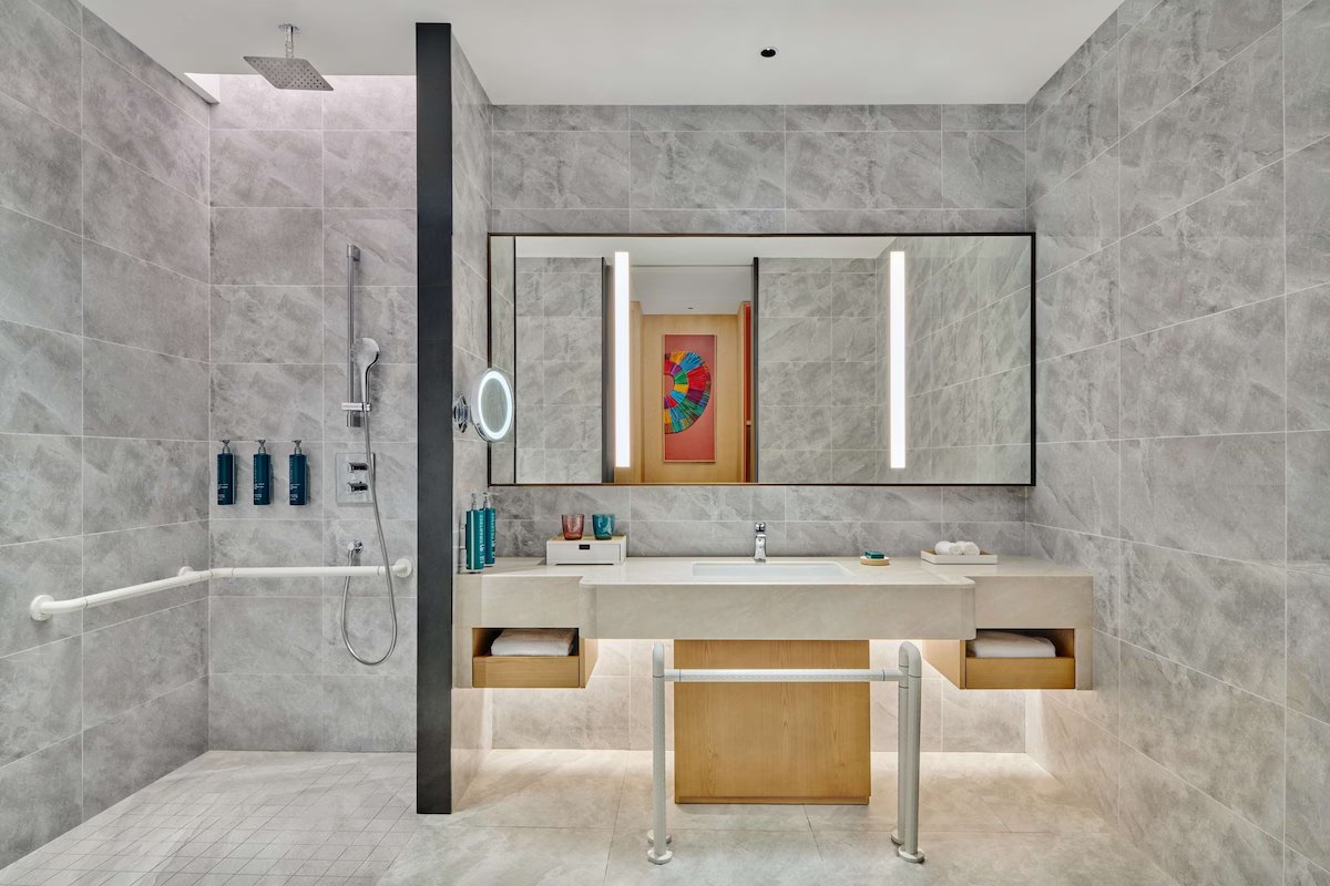 Suite Deluxe King Bed