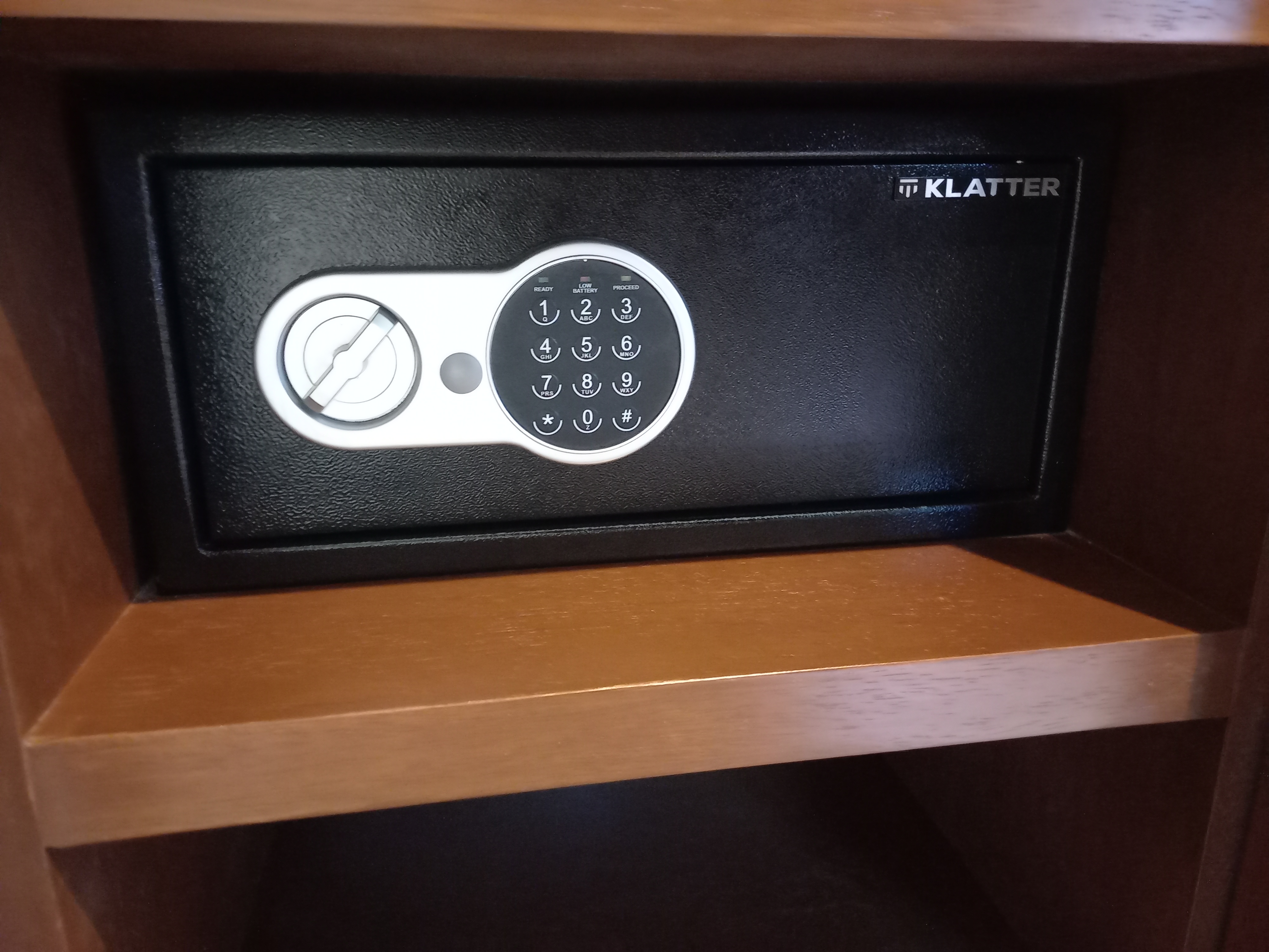 Double Deluxe Queen Bed