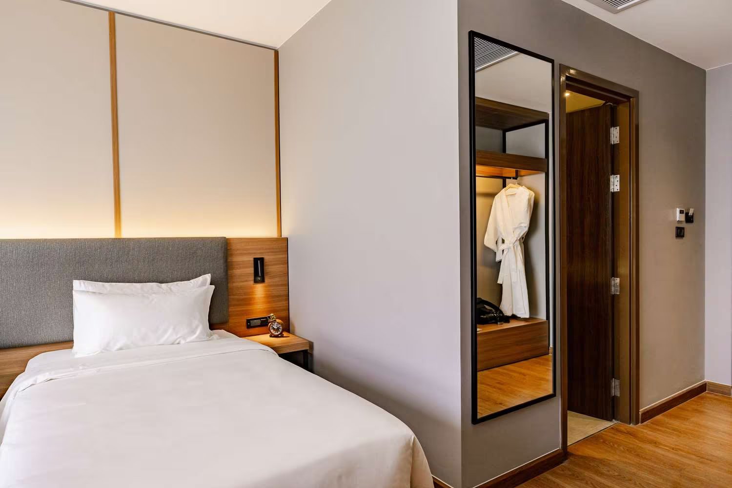 Junior Suite King Size Bed