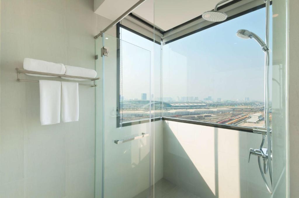 Junior Suite King Size Bed