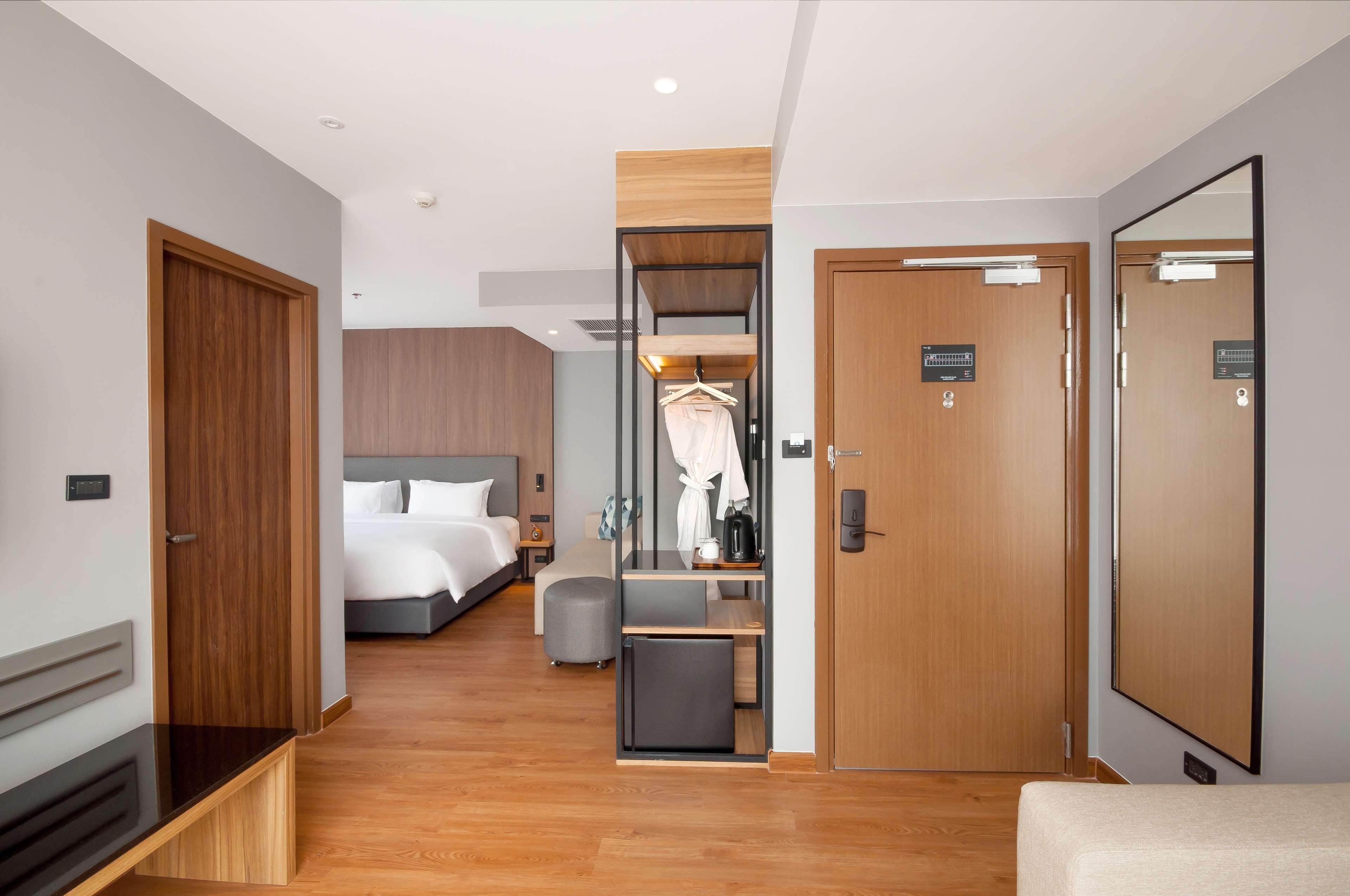 Junior Suite King Size Bed