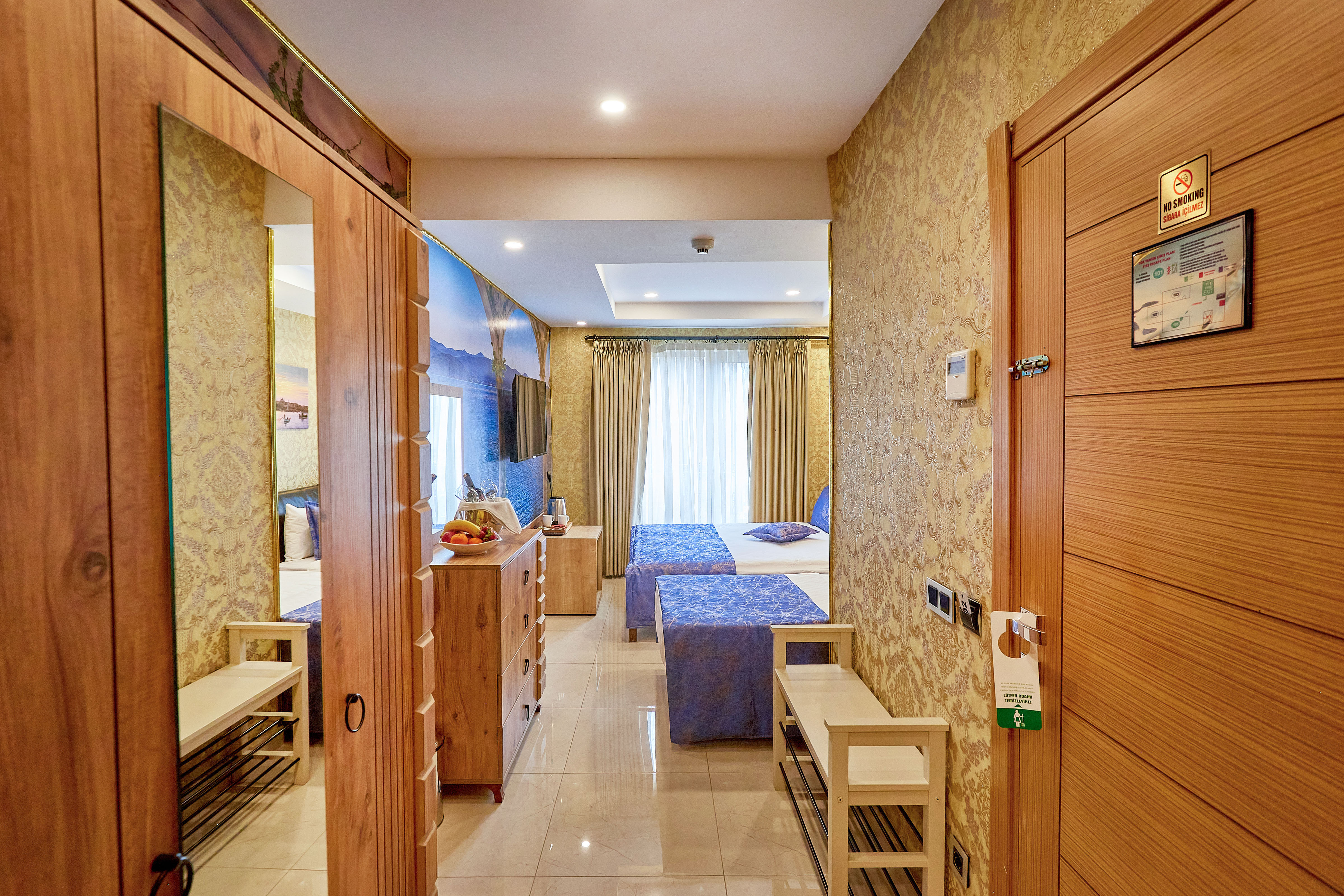 Double Classic Double Bed