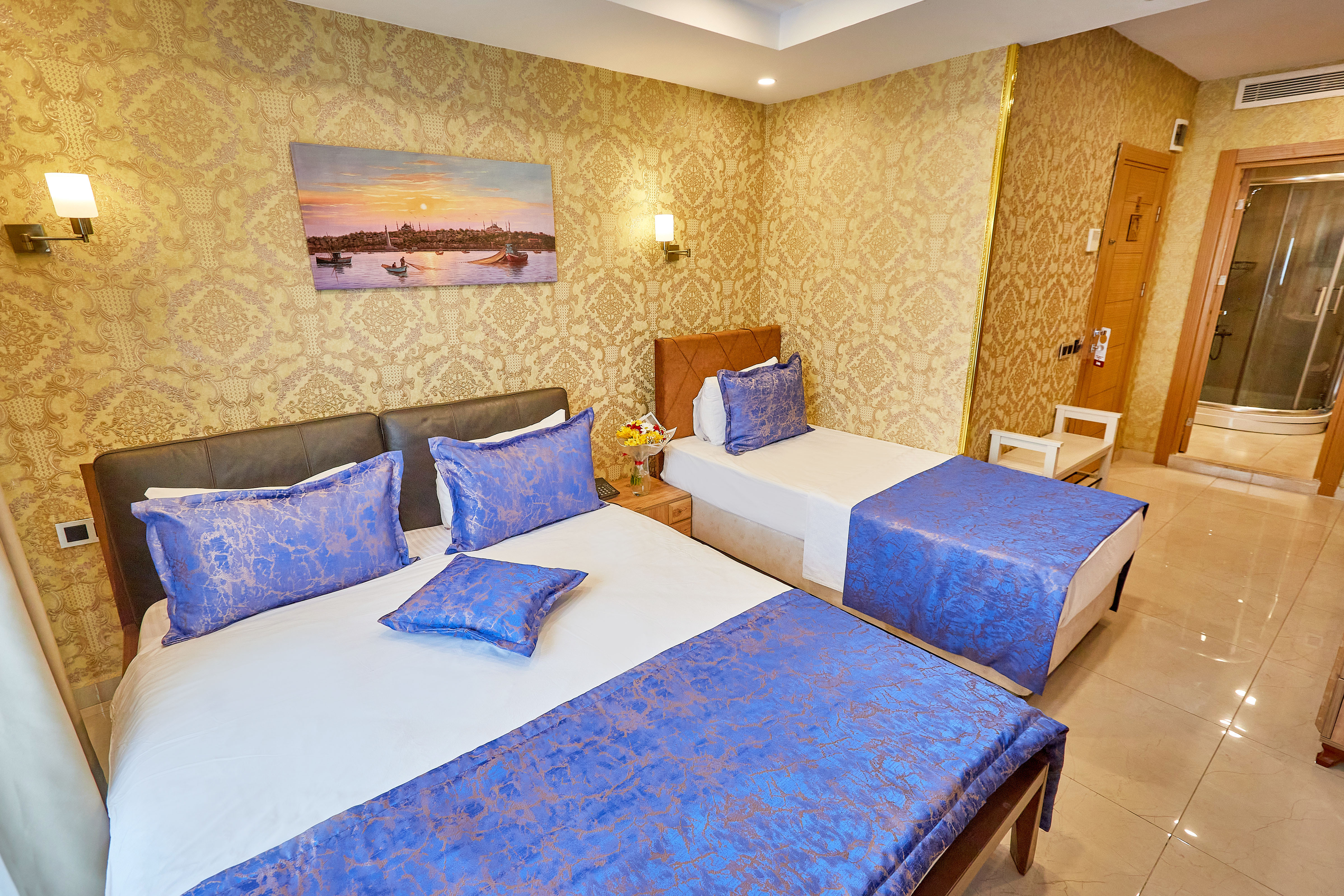 Double Classic Double Bed