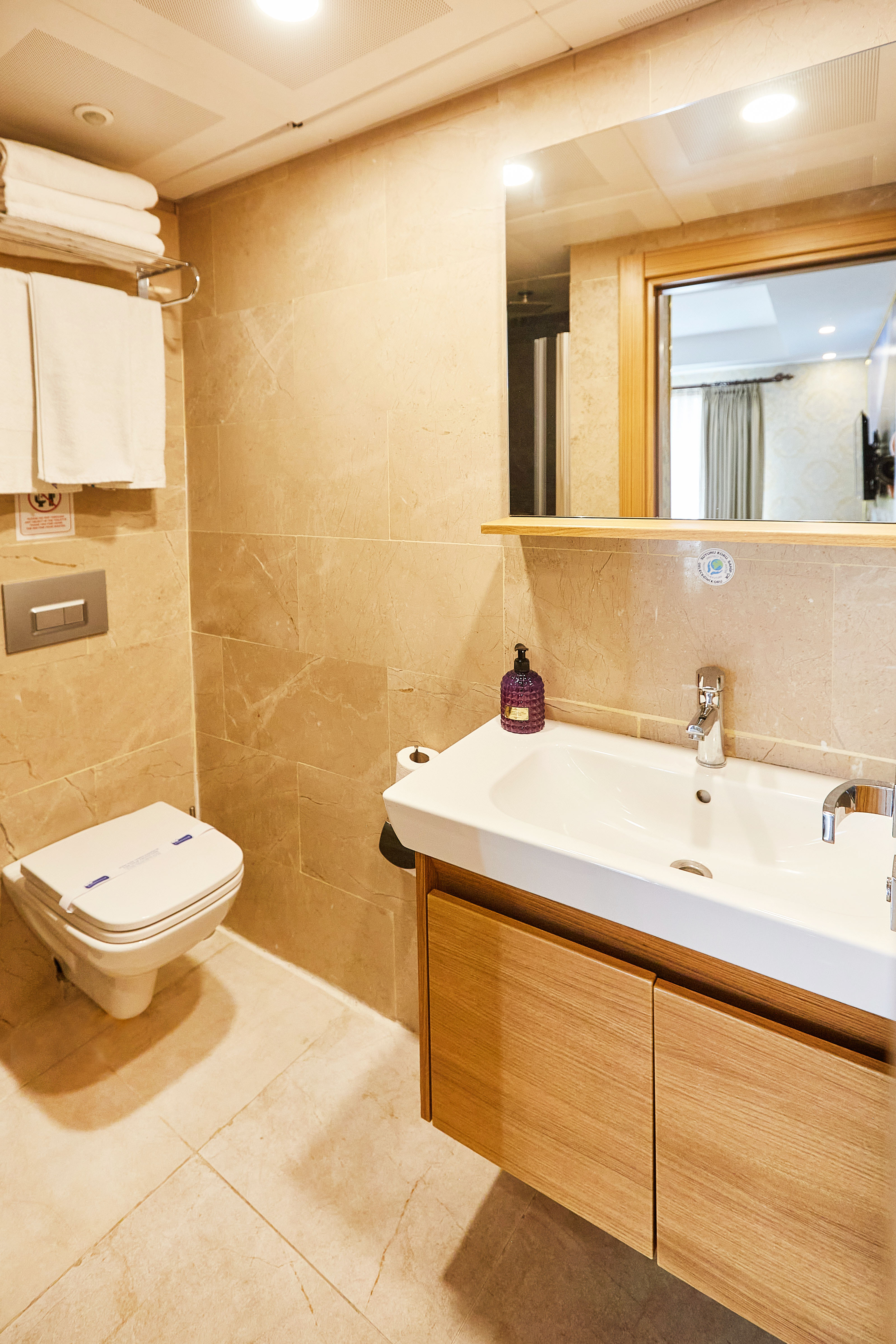 Double Classic Double Bed