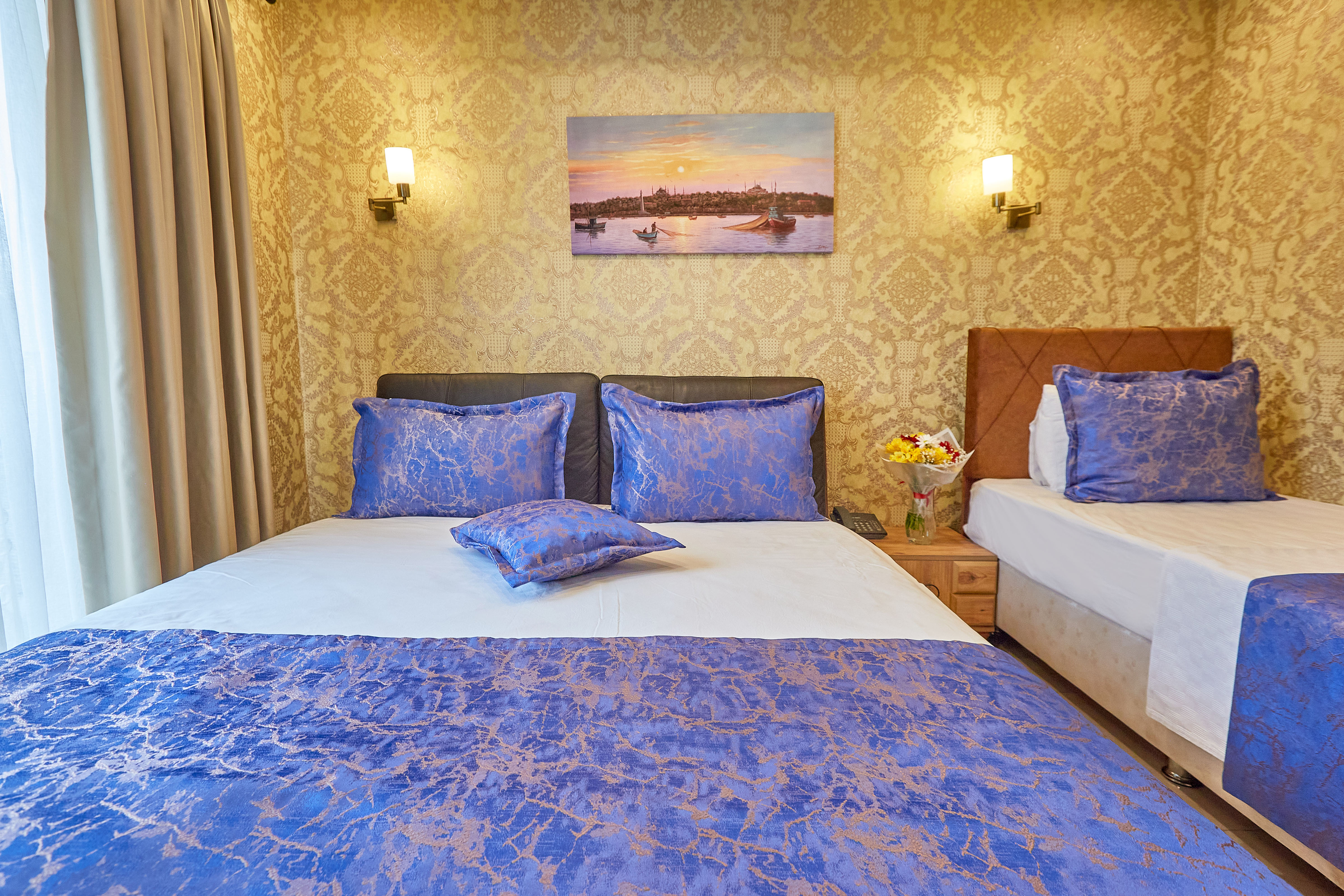 Double Classic Double Bed