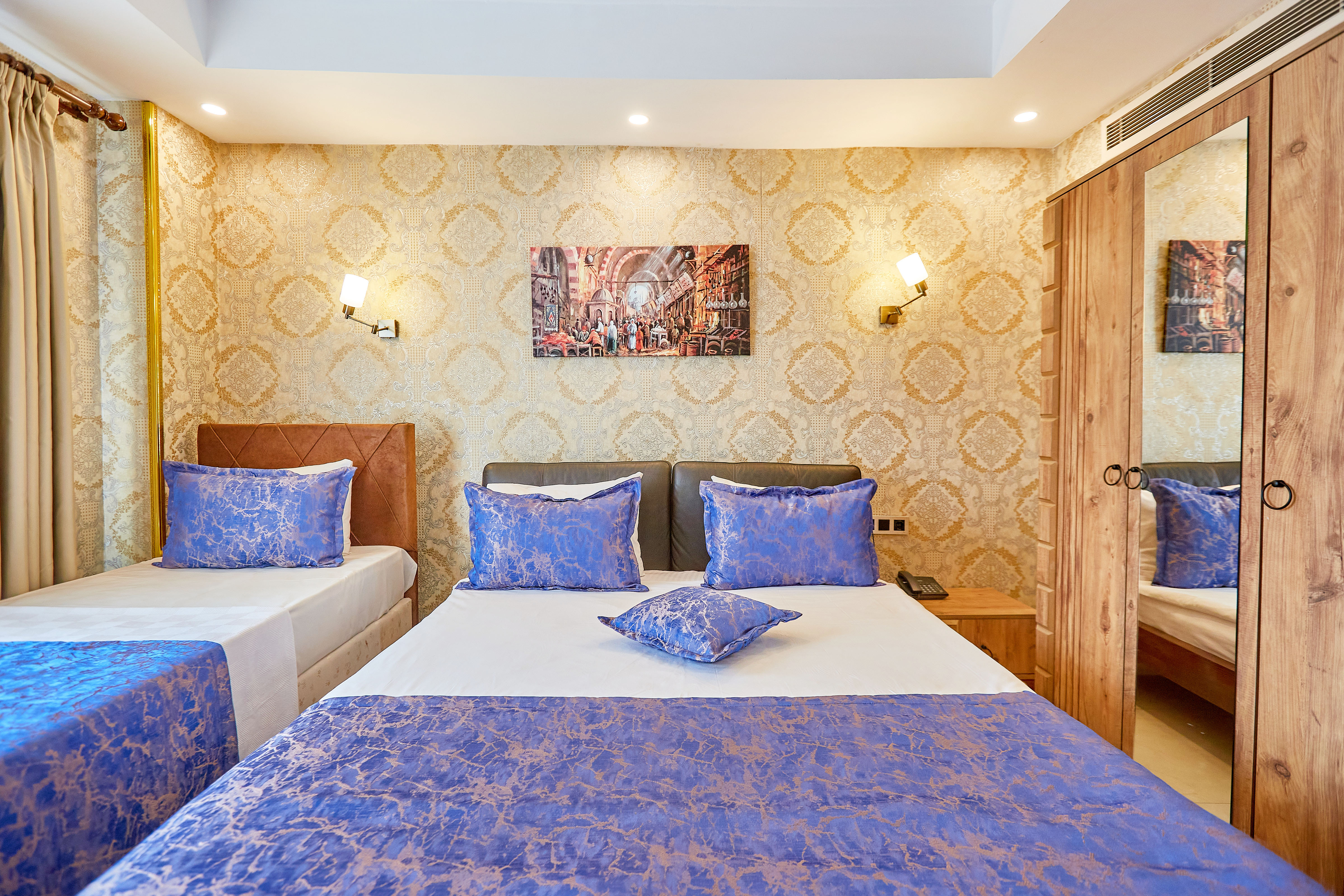 Double Classic Double Bed