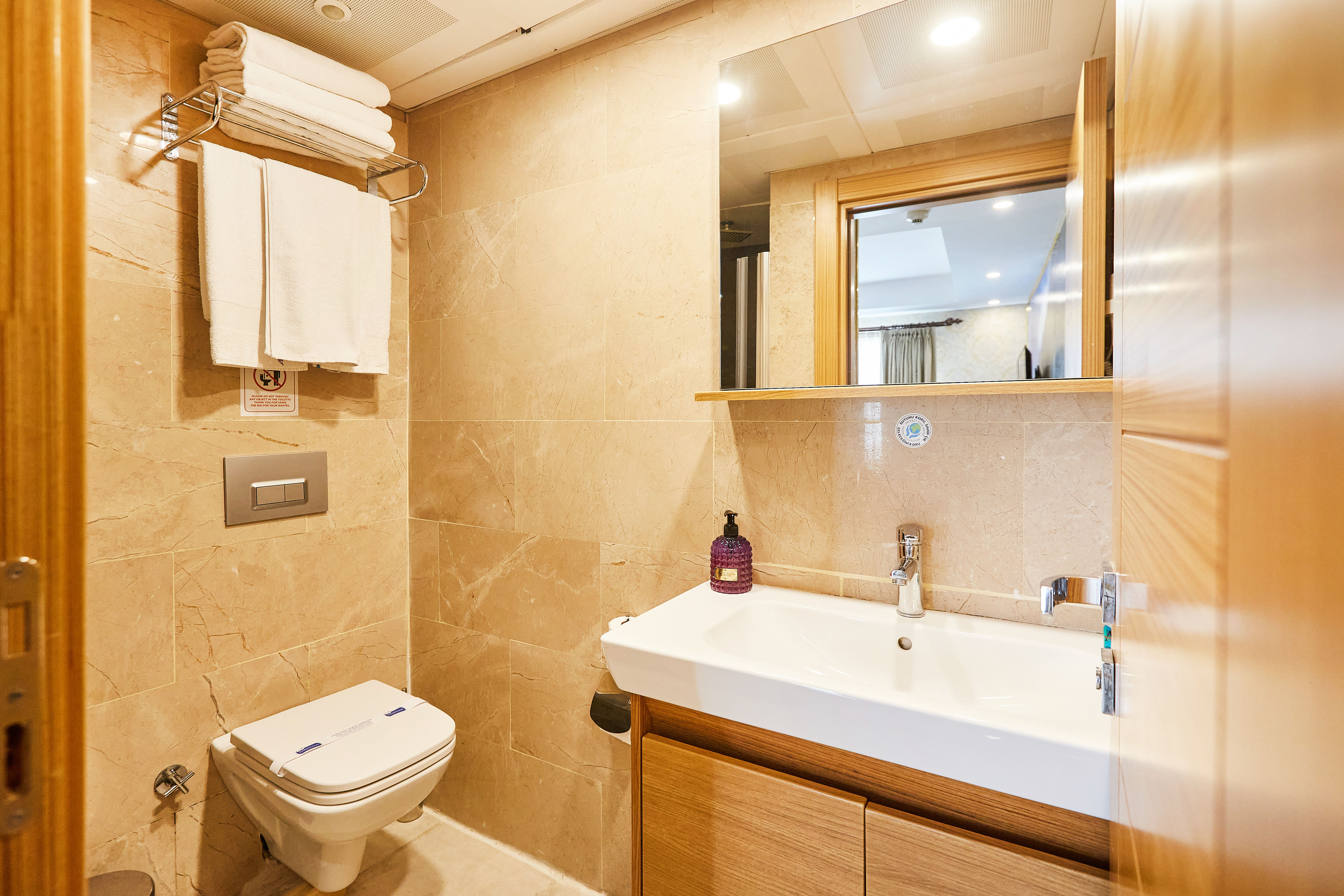 Double Classic Double Bed