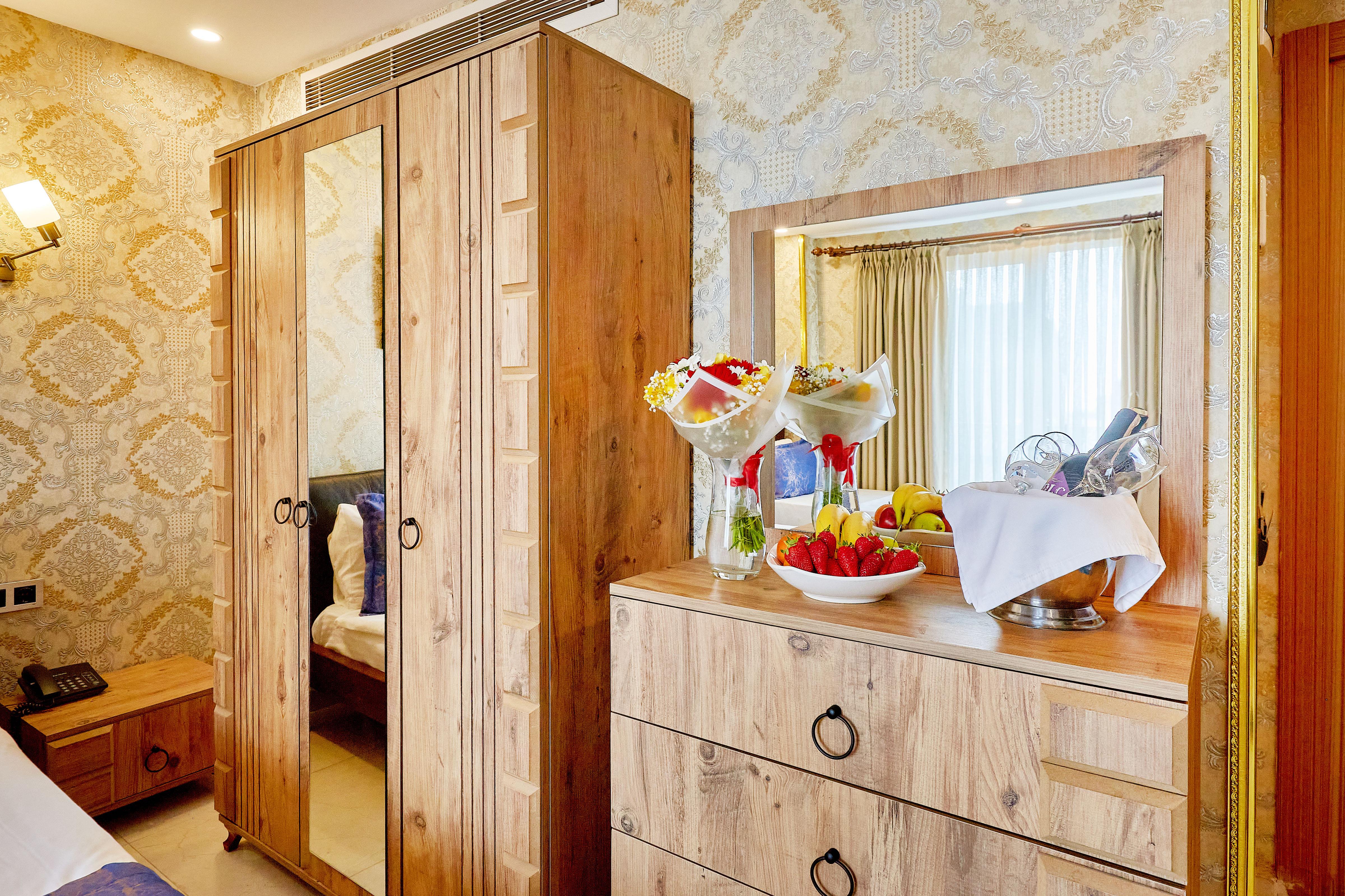 Double Classic Double Bed