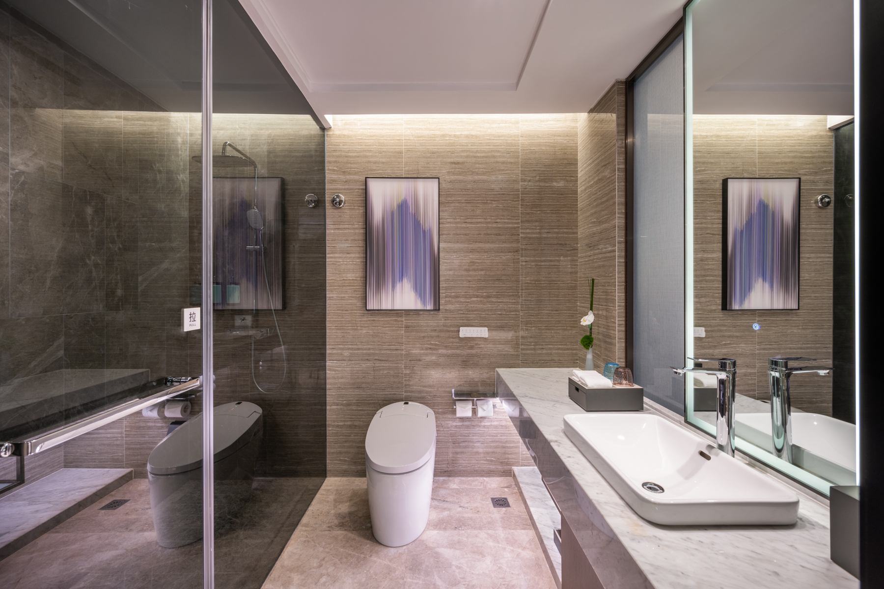 Double Superior King Bed