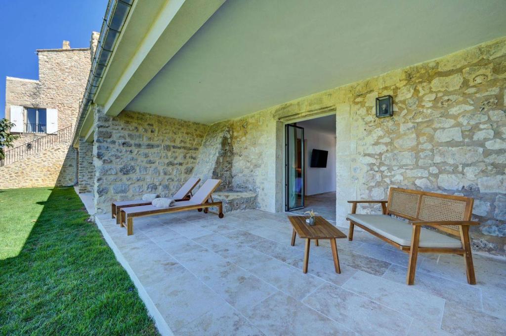 Double or Twin Deluxe