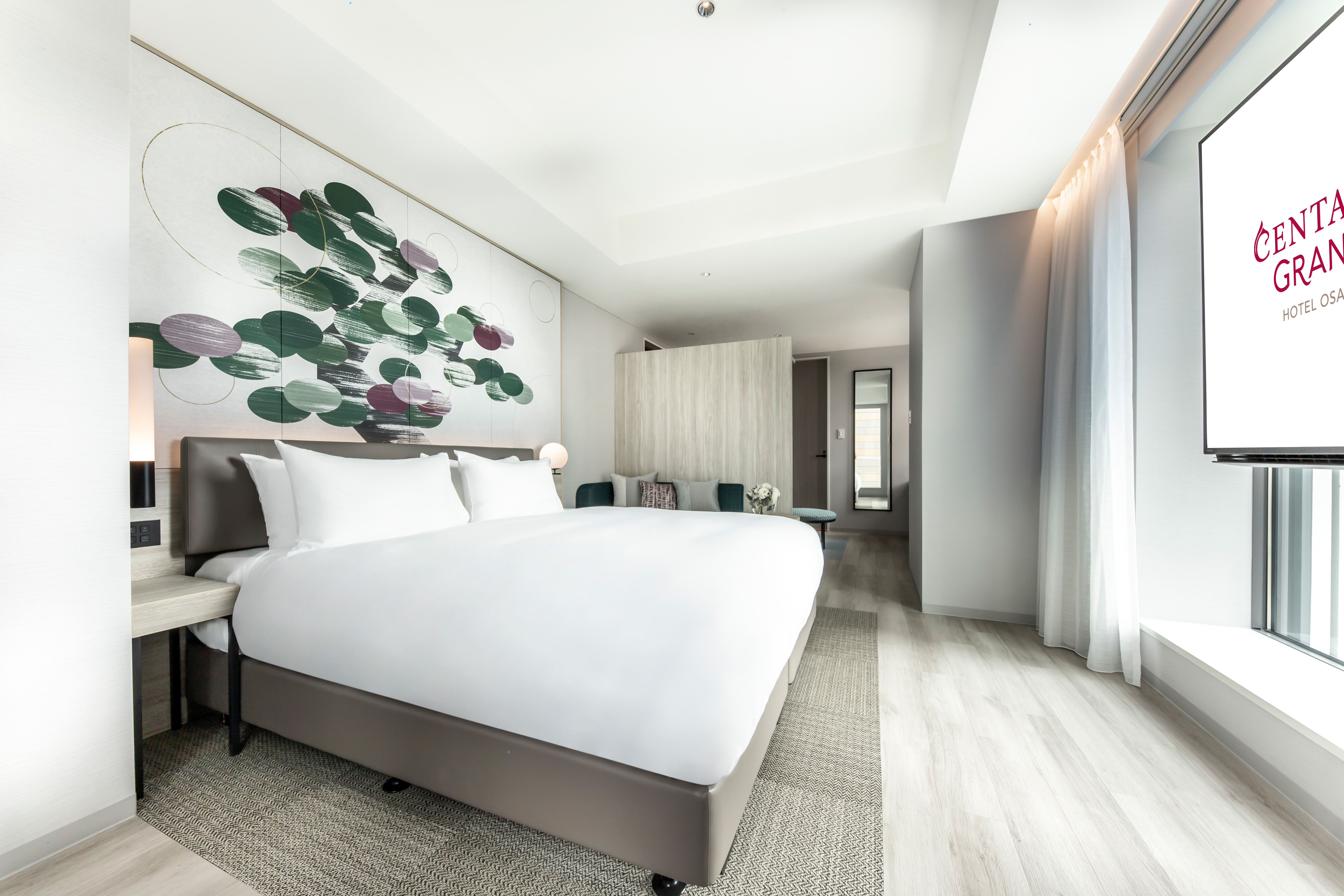 Double Club King Bed