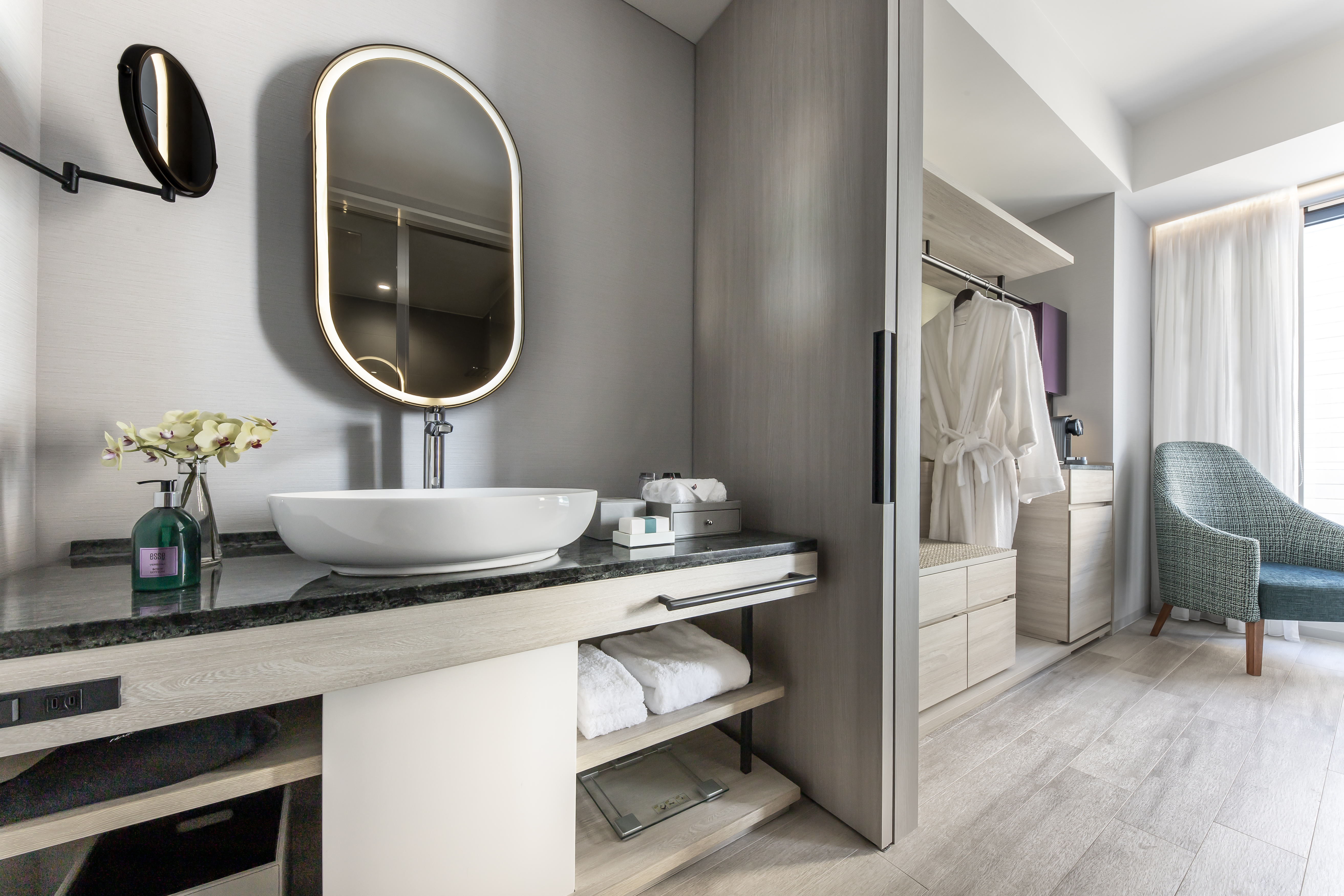 Double Premium Queen Bed