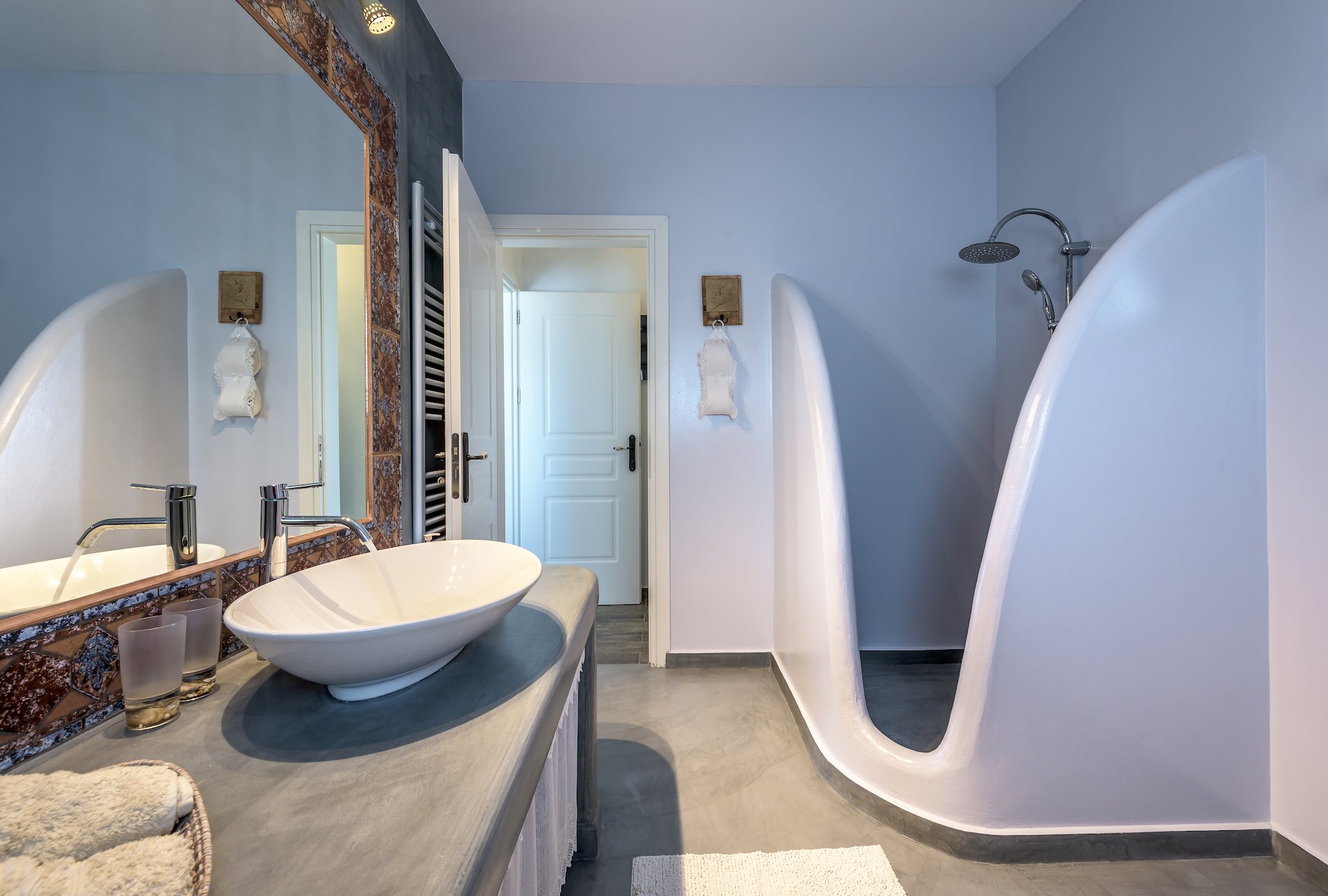 Villa Five Bedrooms with Private Pool