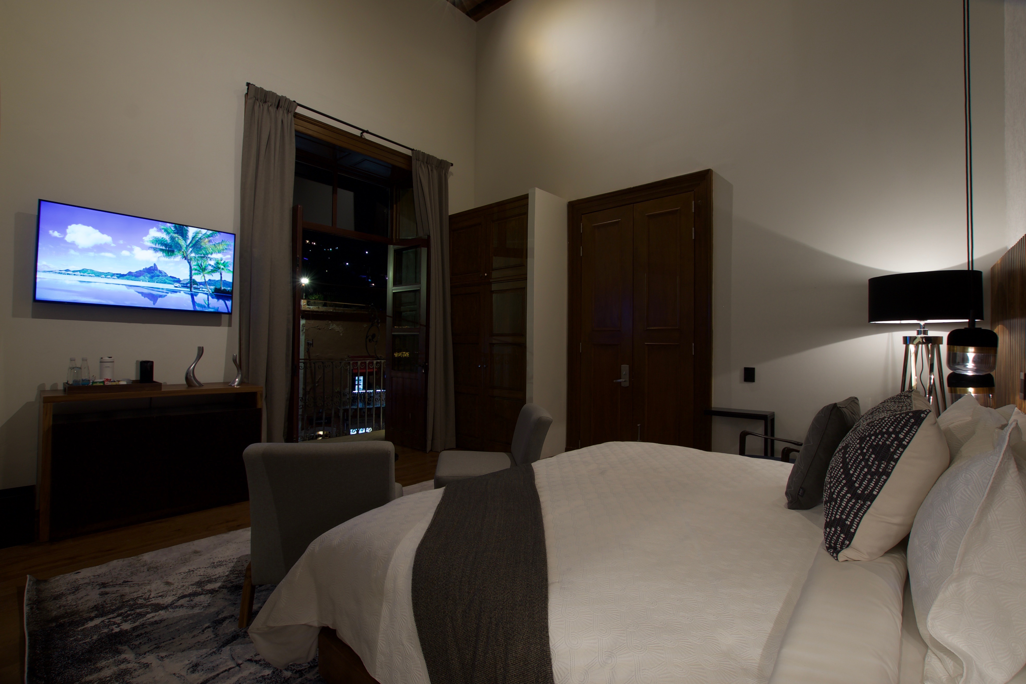 Suite Deluxe One Bed