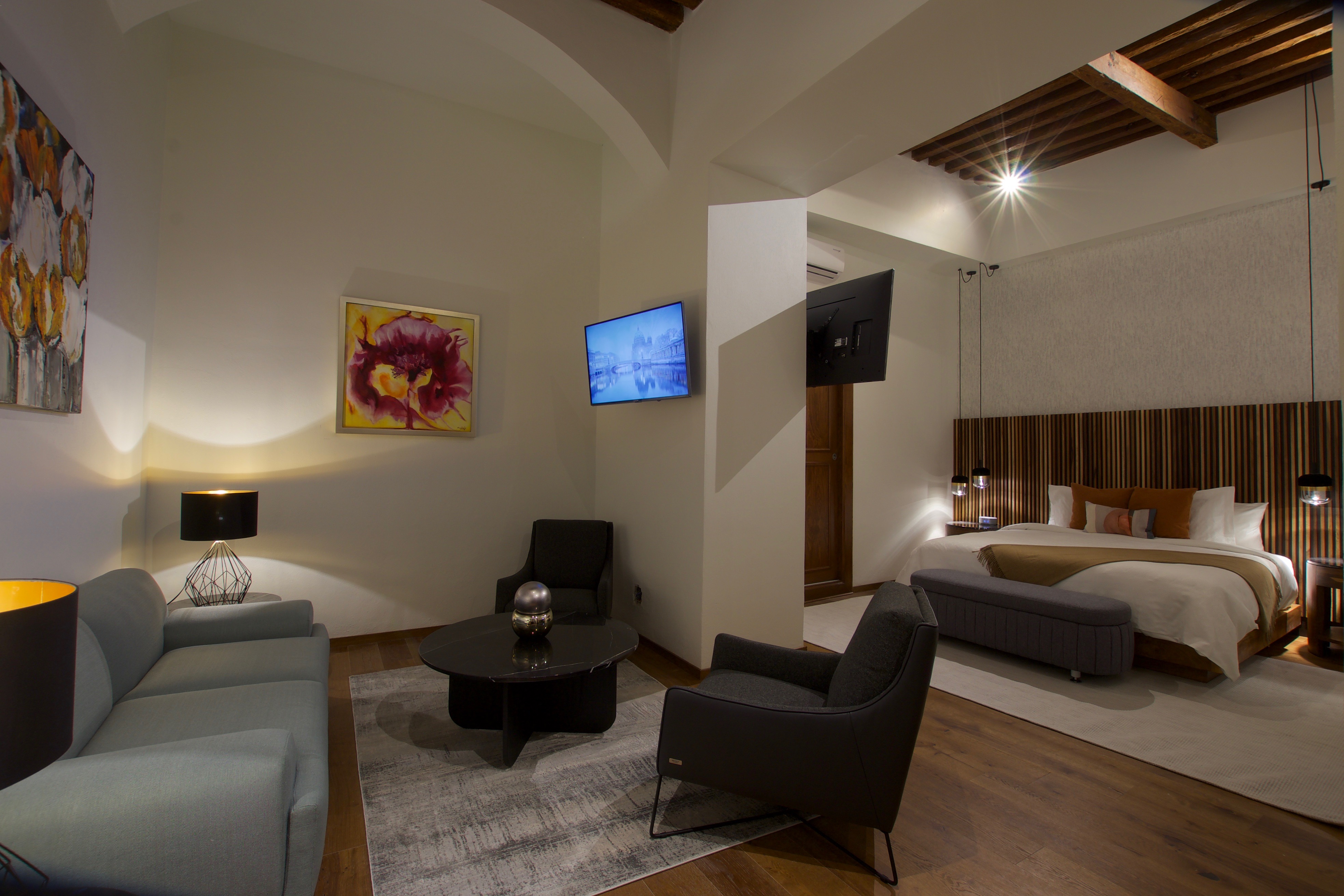 Suite Deluxe One Bed