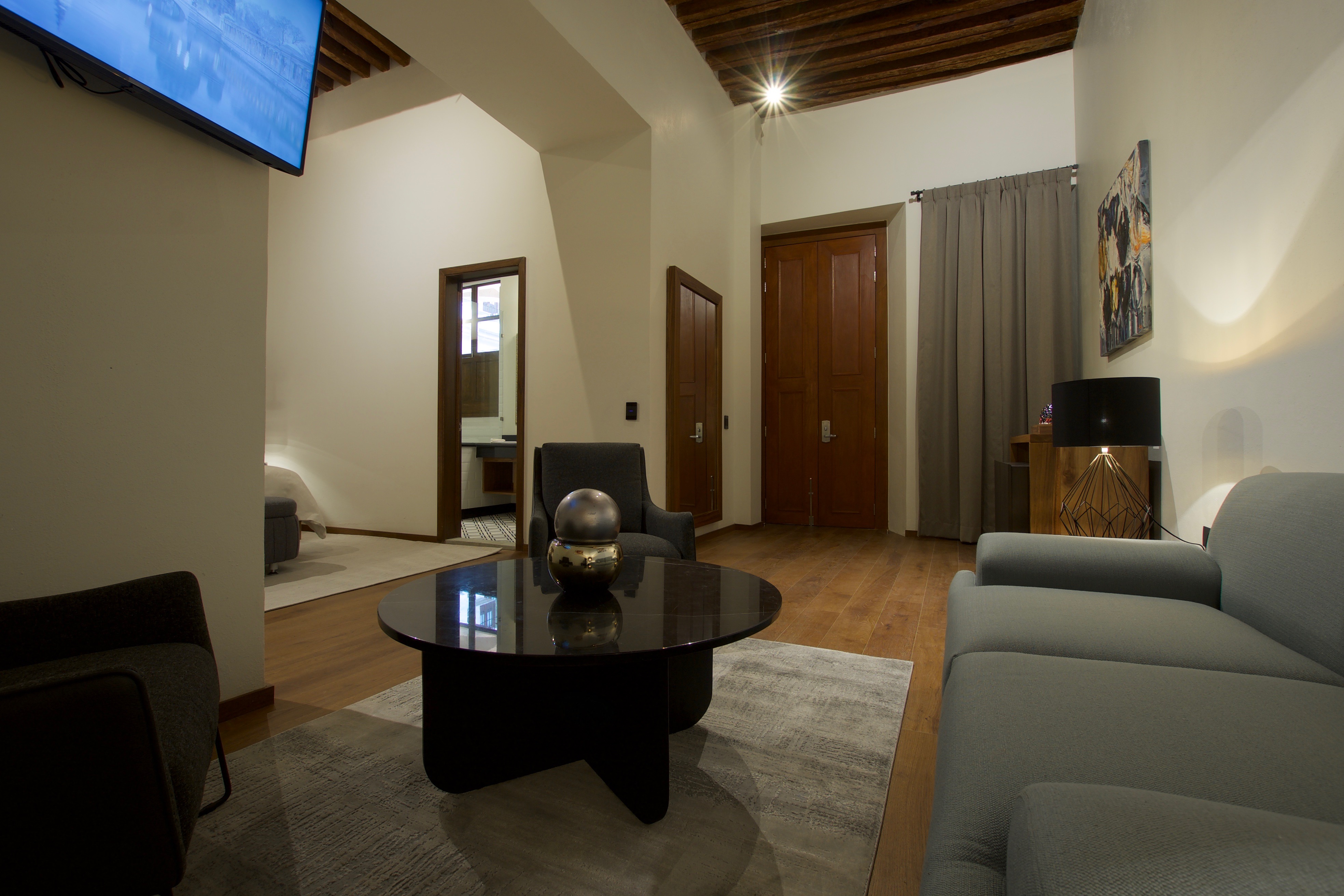 Suite Deluxe One Bed